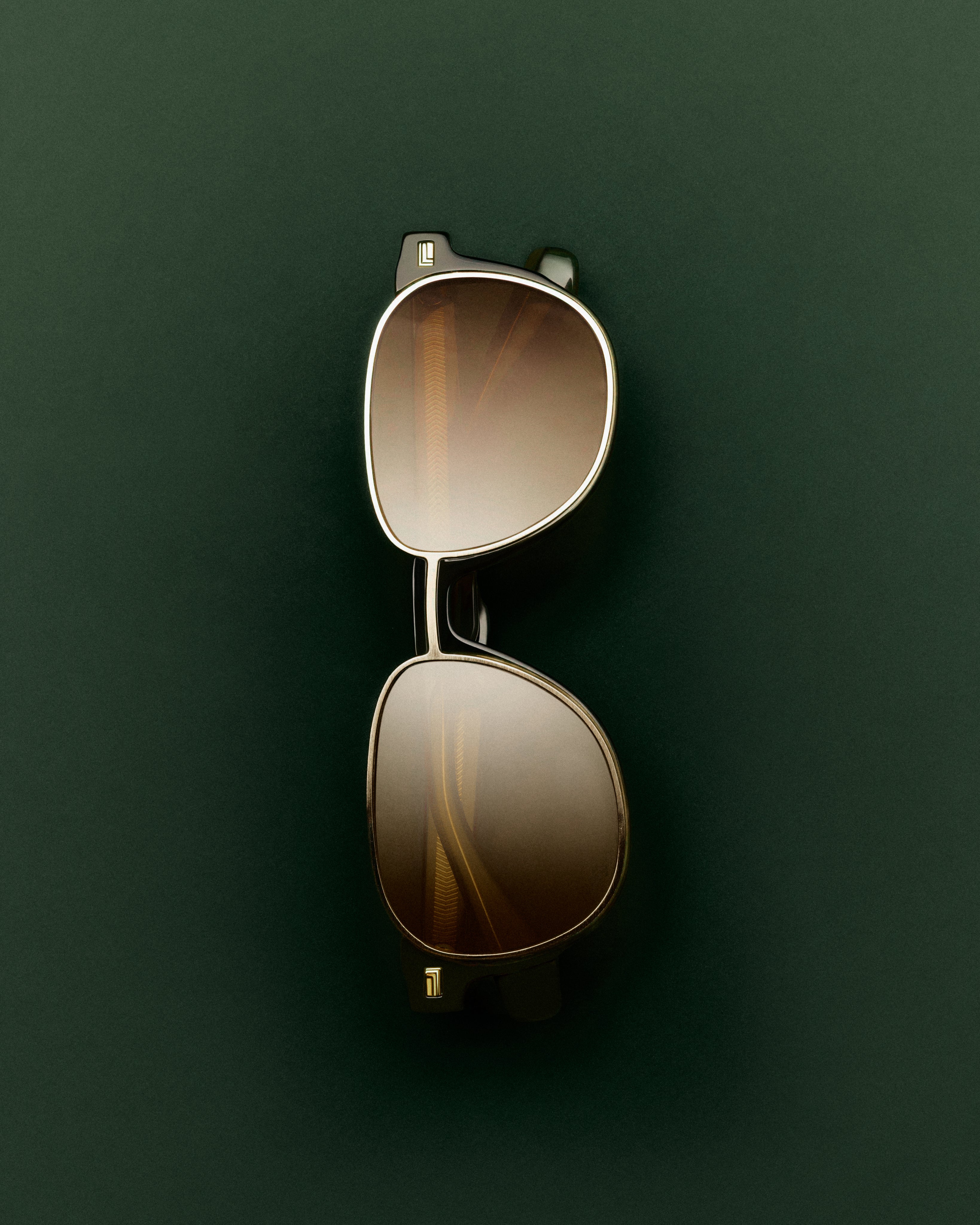 The Palo Aviator Men's Sunglasses in Green