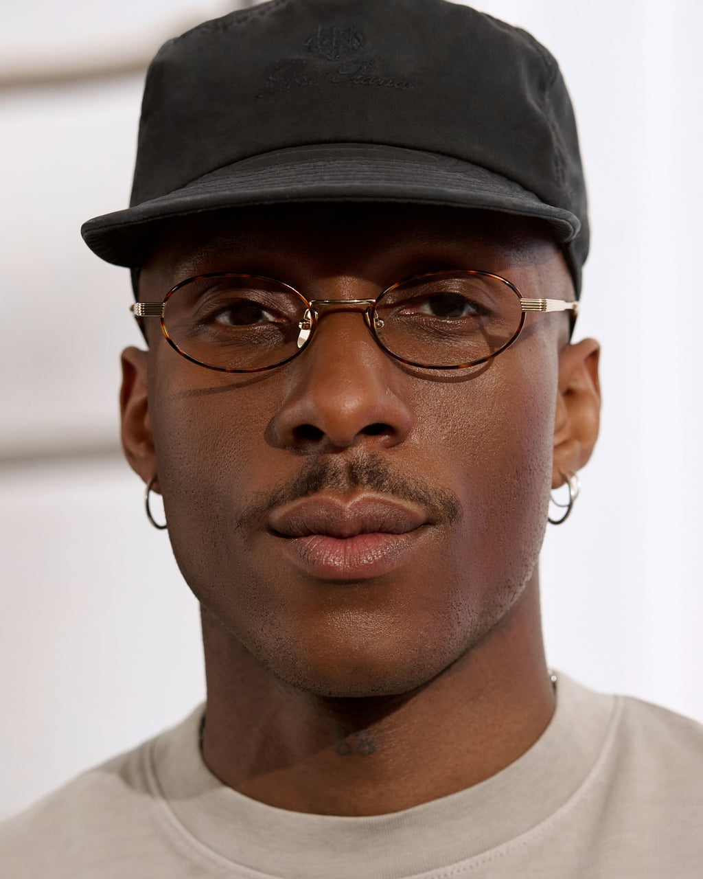 The Sigi Oval Damenbrillen in Gold