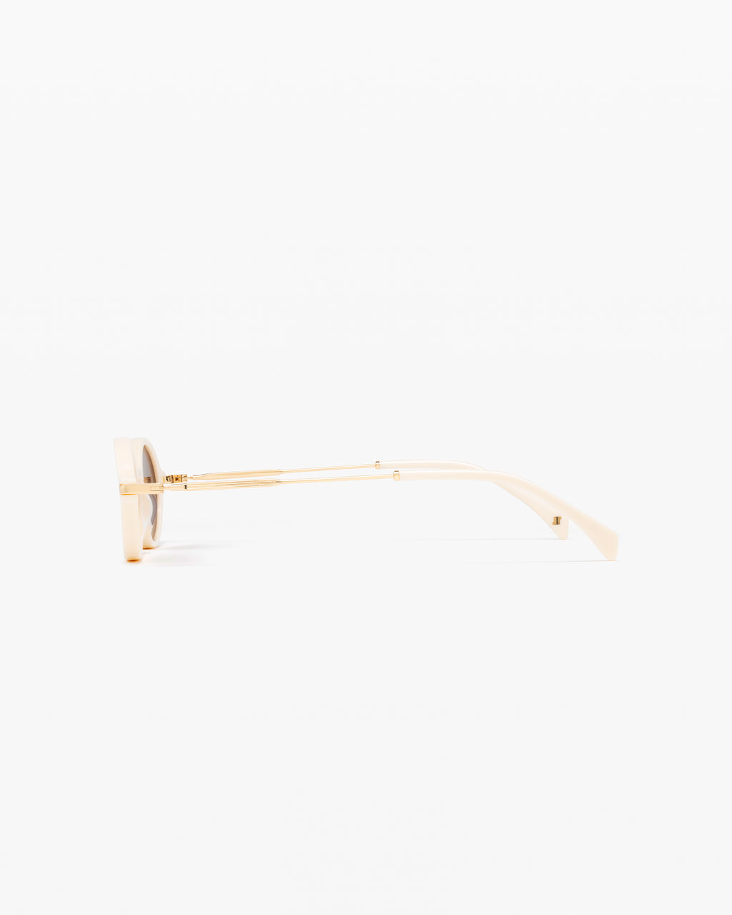 La Elvie Ovale Lunettes de Soleil pour femme in Crème
