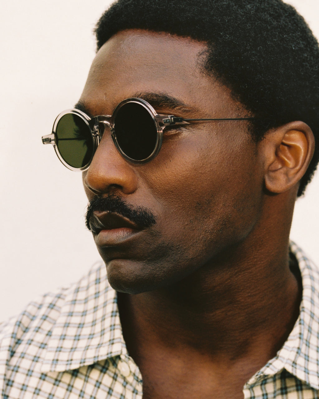 The Haku Round Men's Sunglasses in Light grey