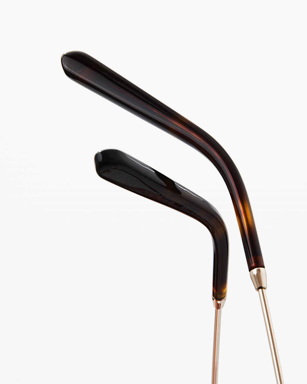 The Saddle L Round Men's Eyeglasses in Tortoise