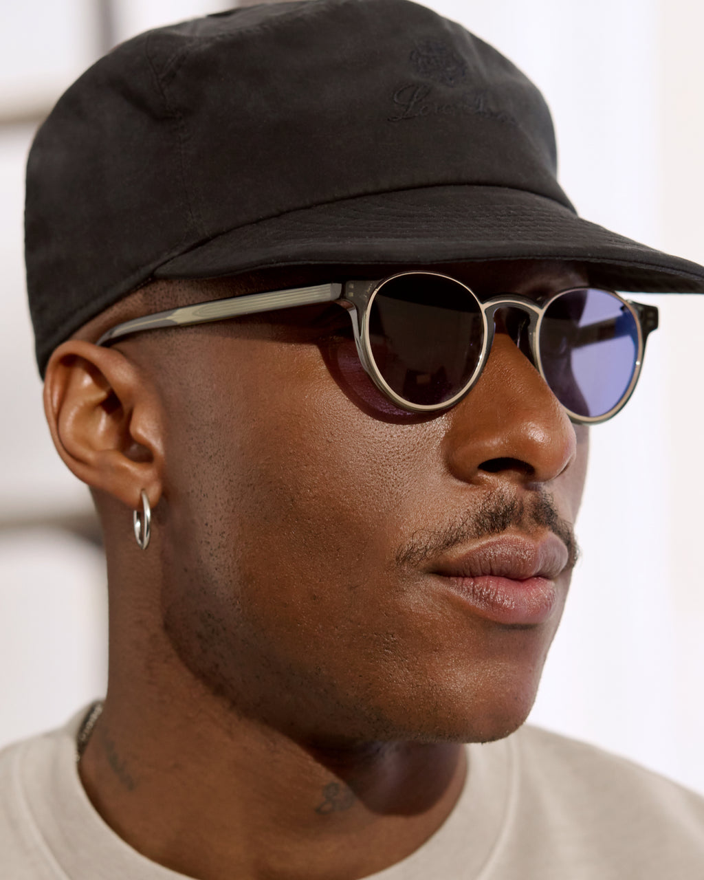 The E-001 L Rund Herren-Sonnenbrillen in Grün