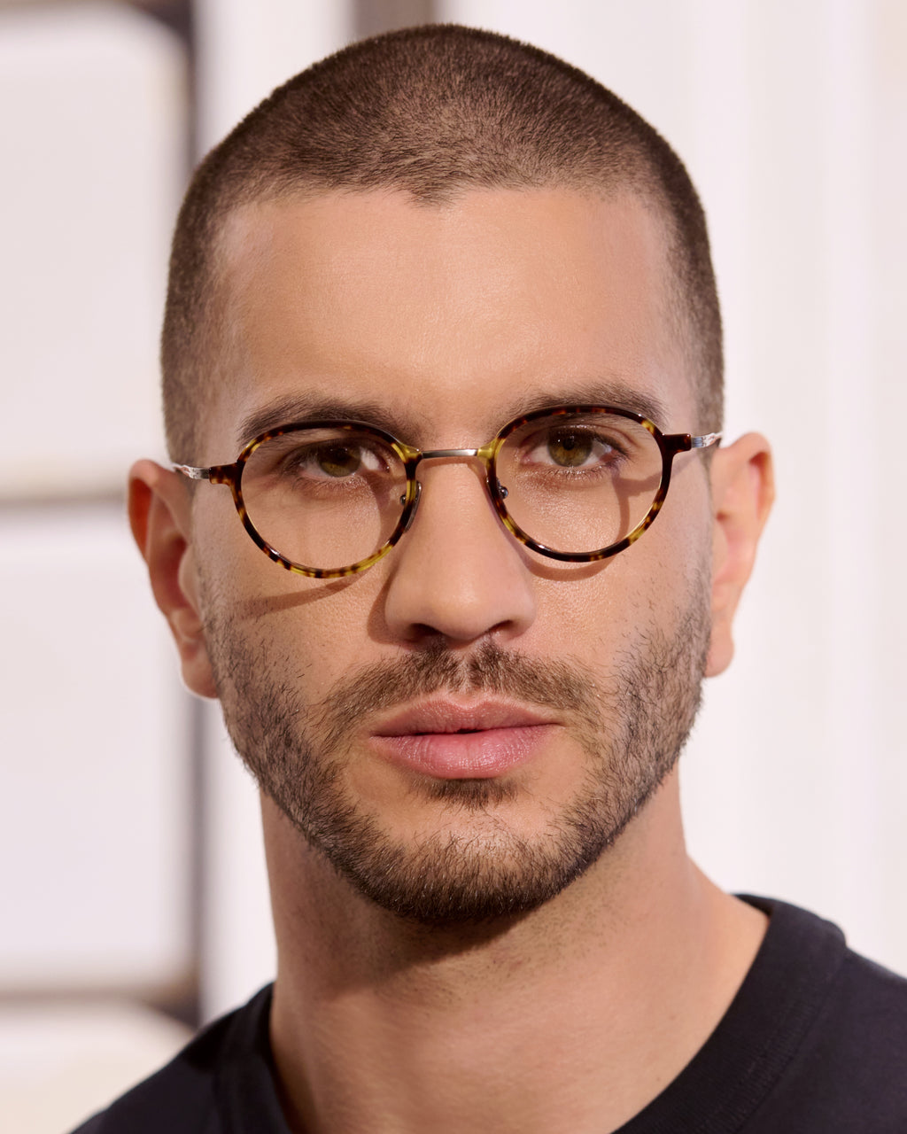The E-031 Round Men's Eyeglasses in Tortoise