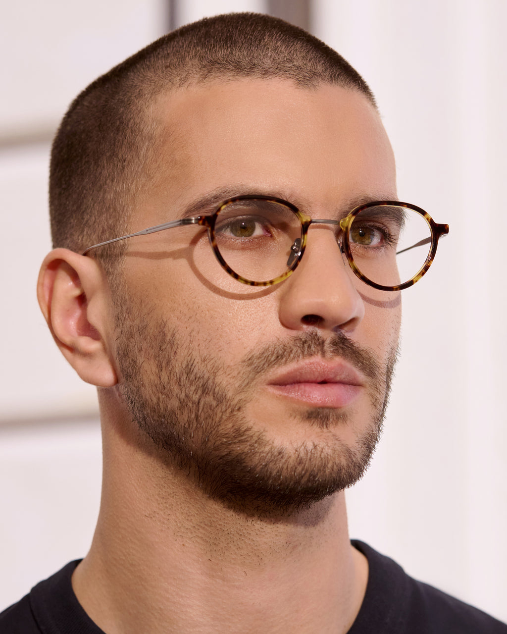 The E-031 Round Men's Eyeglasses in Tortoise