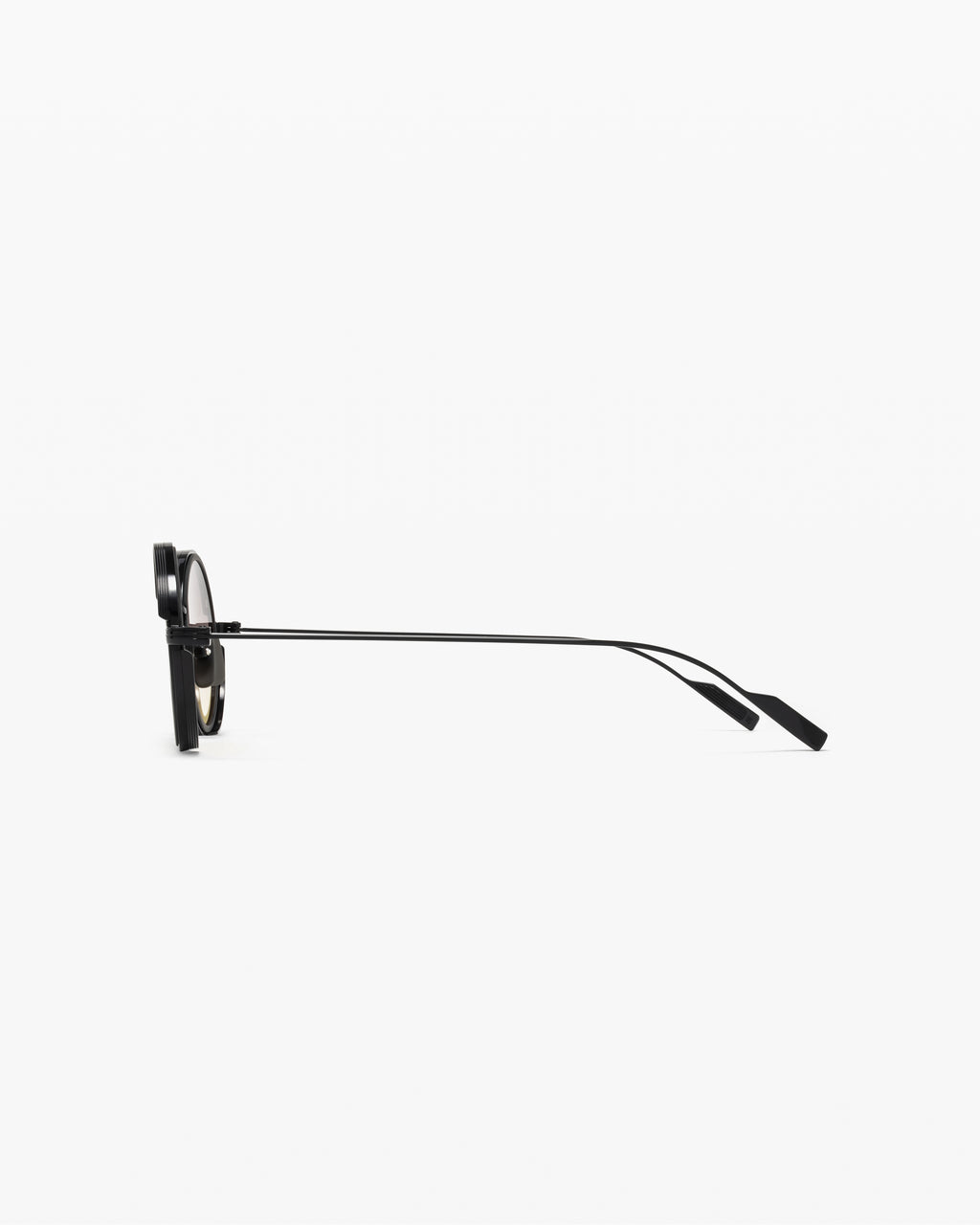 The E-033 Round Women's Sunglasses in Black