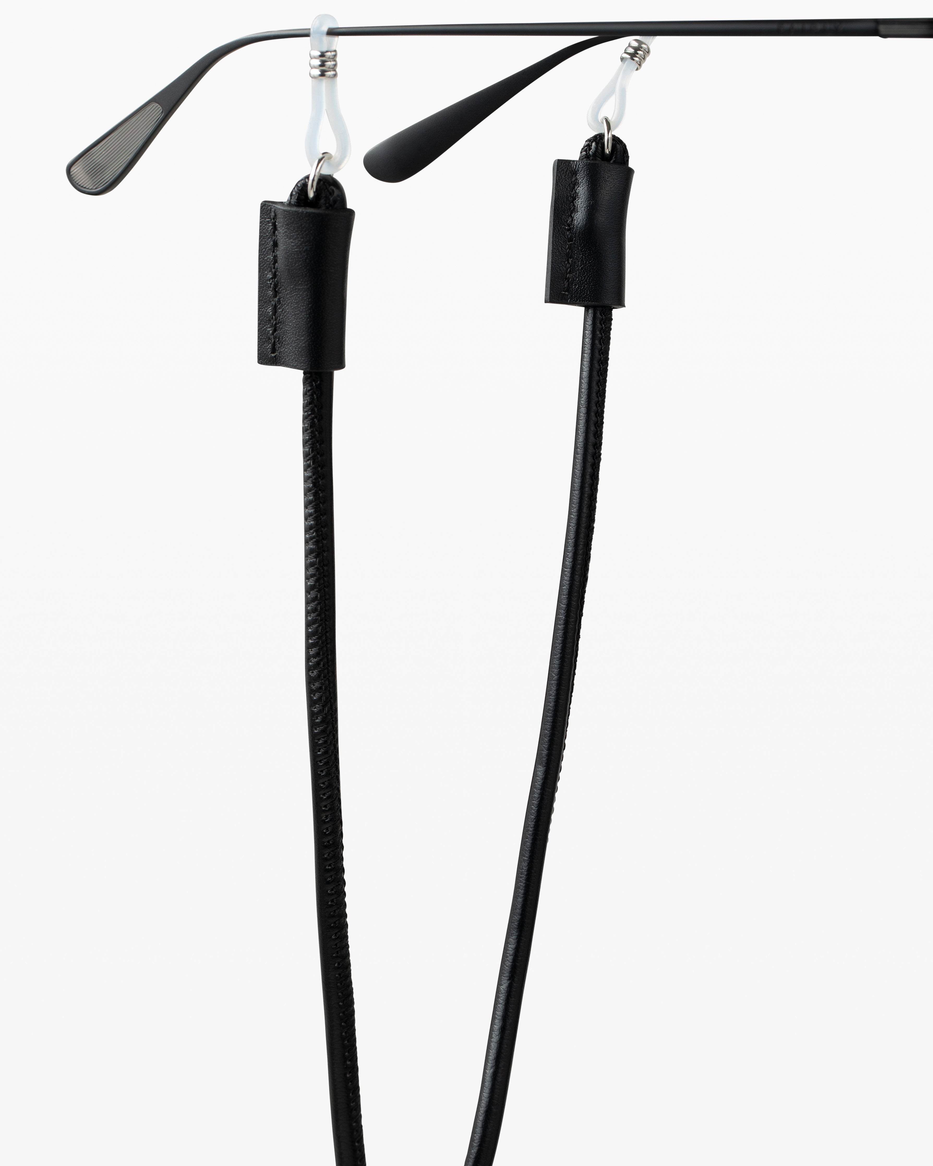 The Clay  Accessories in Black