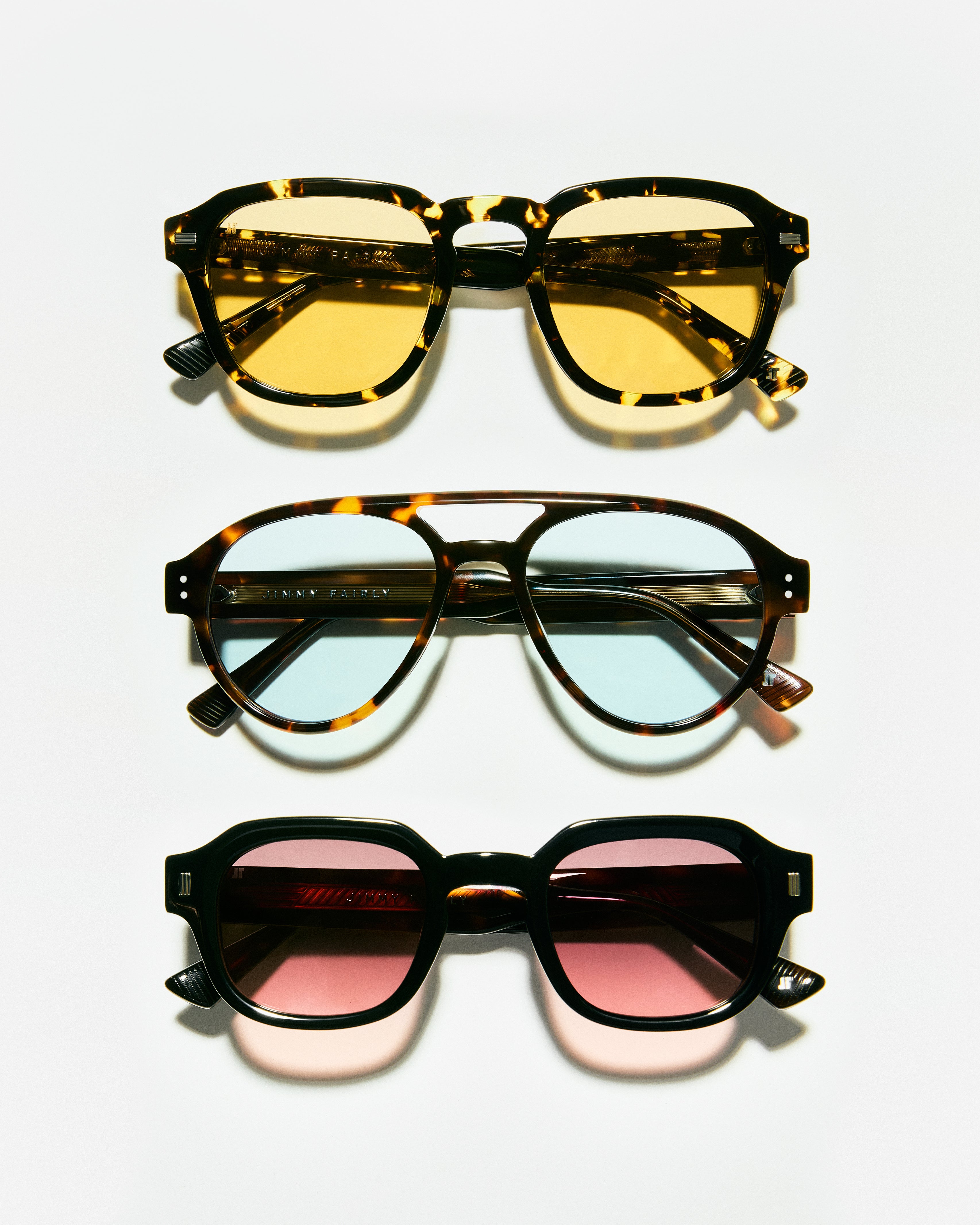 The Ezra Medium Women's Sunglasses in Light brown tortoise | Jimmy