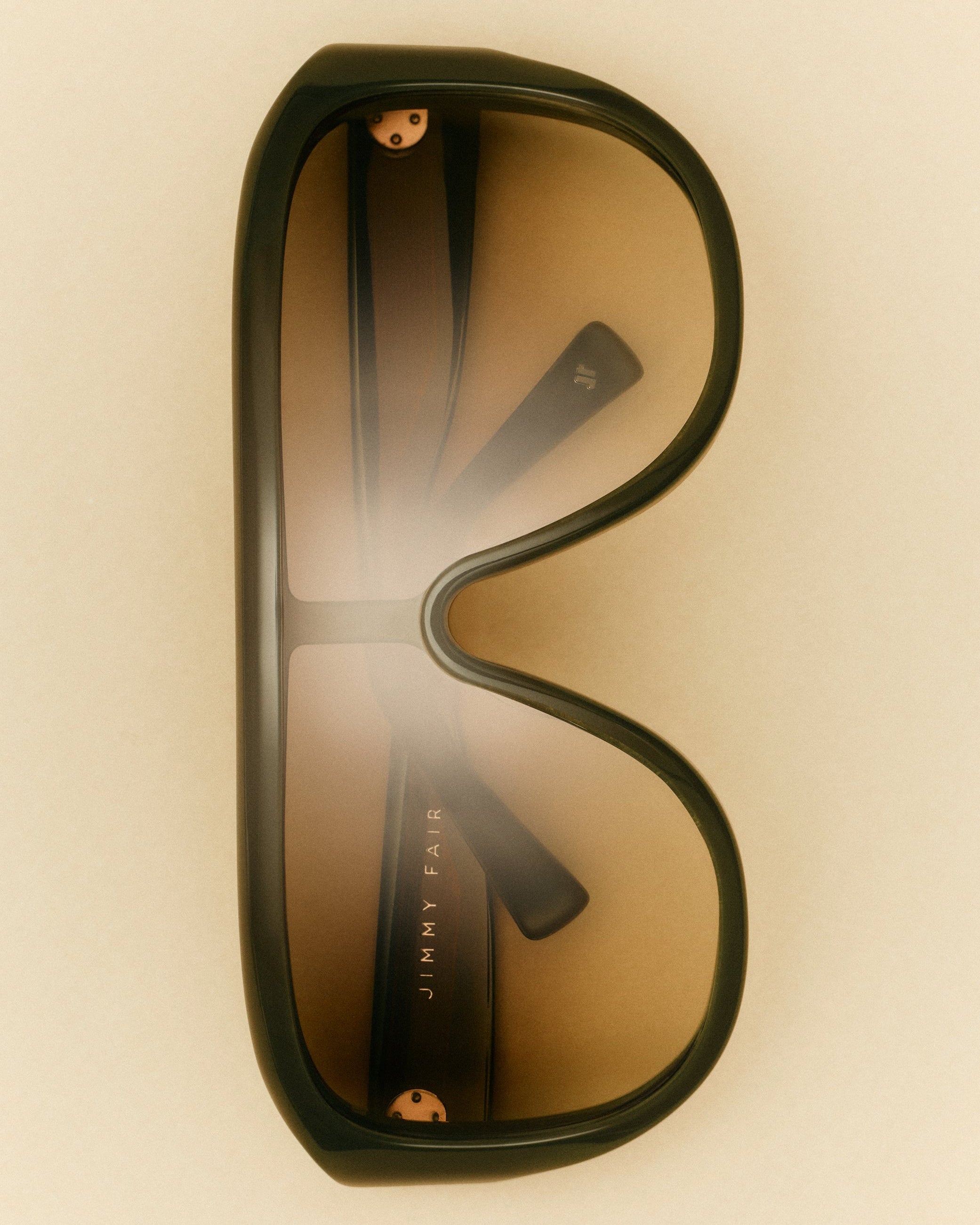 The Luz Aviator Women's Sunglasses in Green