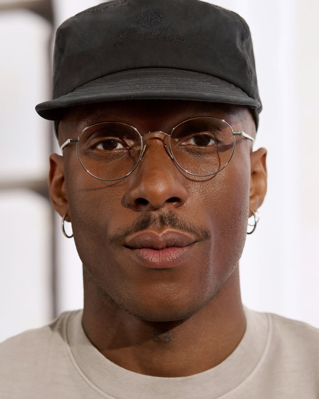 The Benton L Rund Herrenbrillen in Gold