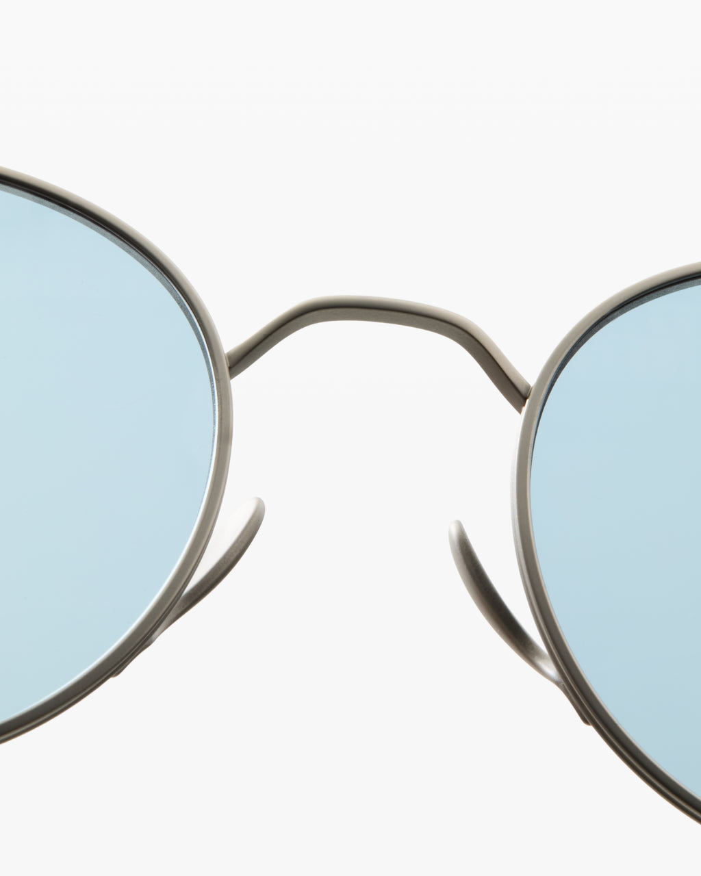 The Benton Round Men's Sunglasses in Light grey
