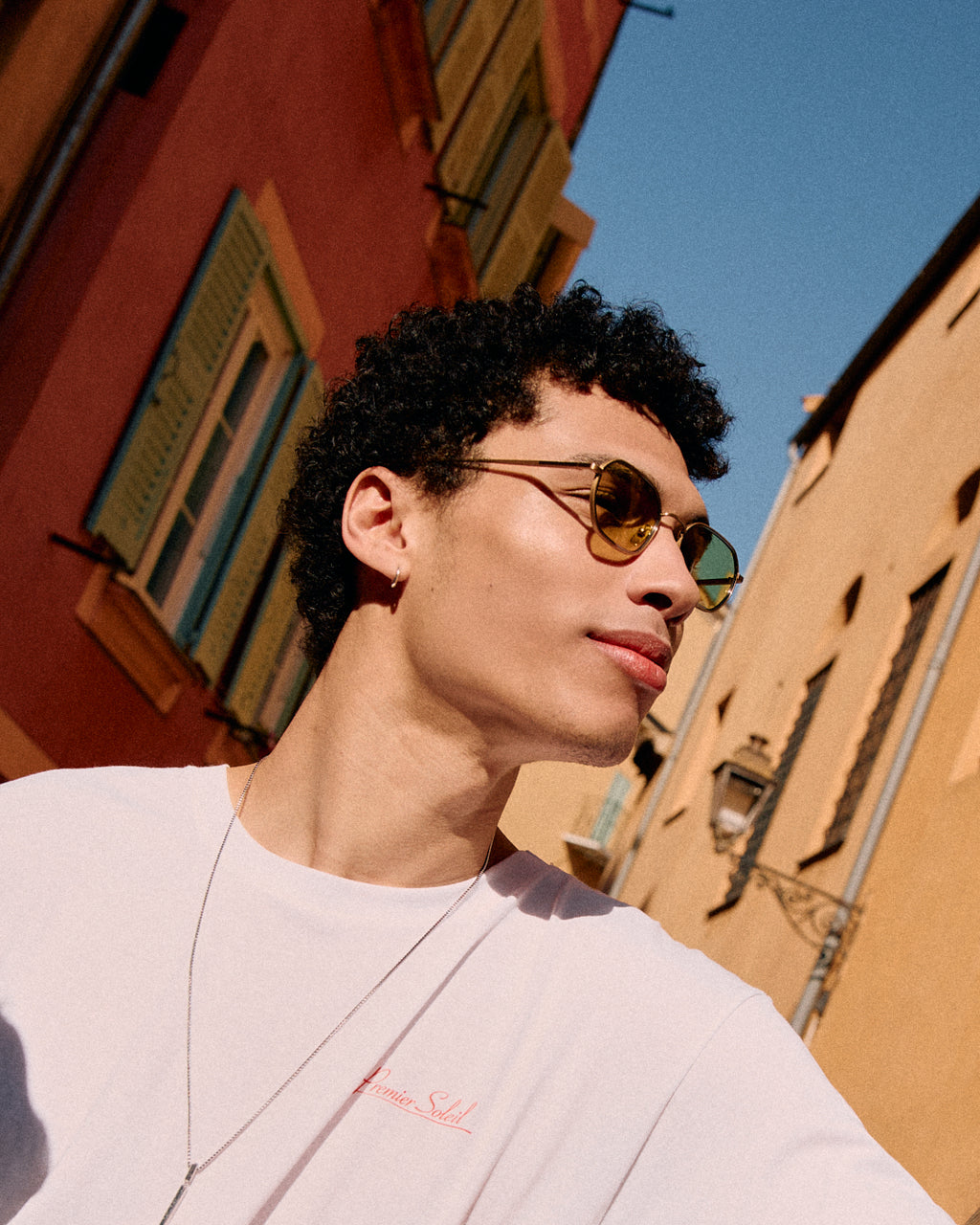 The Yuzu Oval Men's Sunglasses in Gold