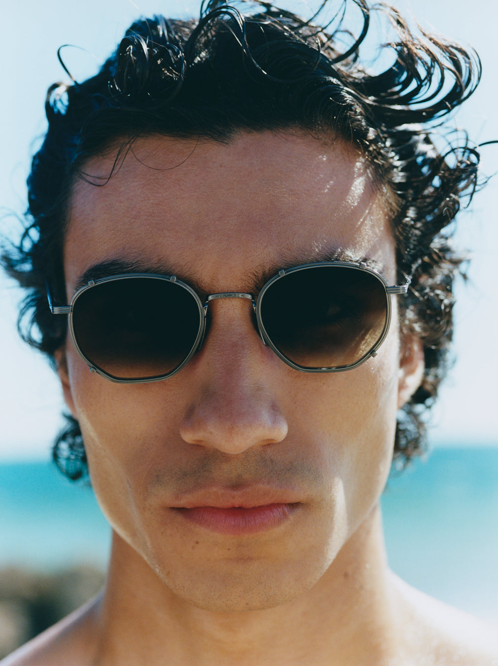 The Wave Round Men's Sunglasses in Silver