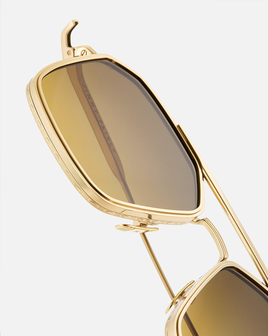 The Pulse Aviator Men's Sunglasses in Gold