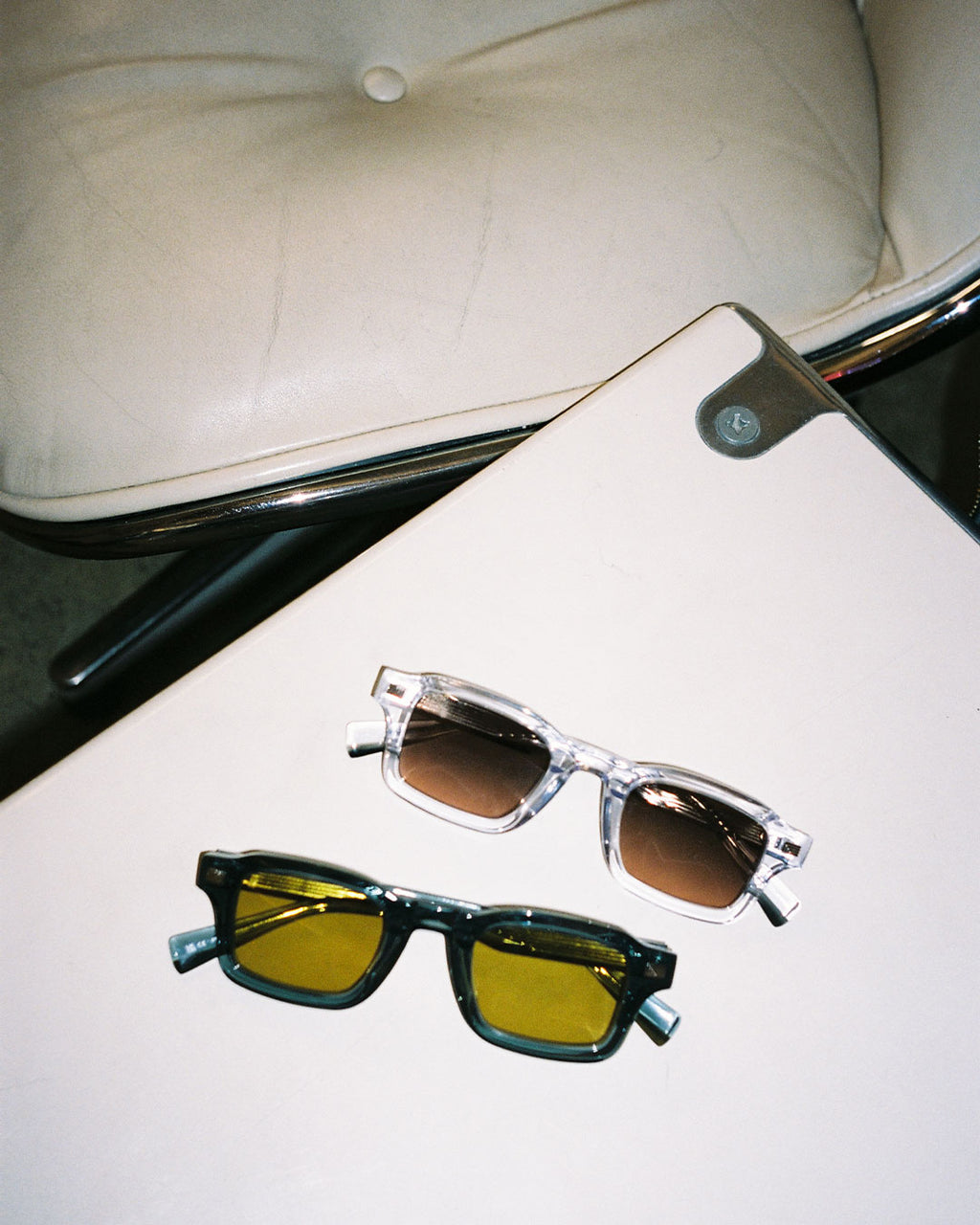 The Sander JF Colors Rechteckig Herren-Sonnenbrillen in Transparent