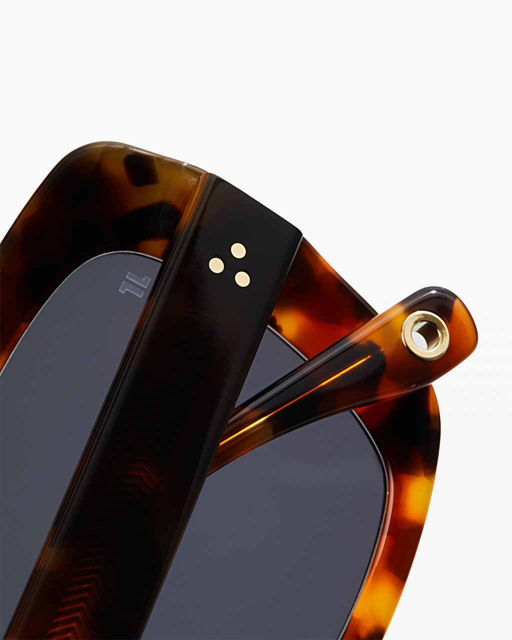 The Amaya Schmetterling Damen-Sonnenbrillen in Tortoise