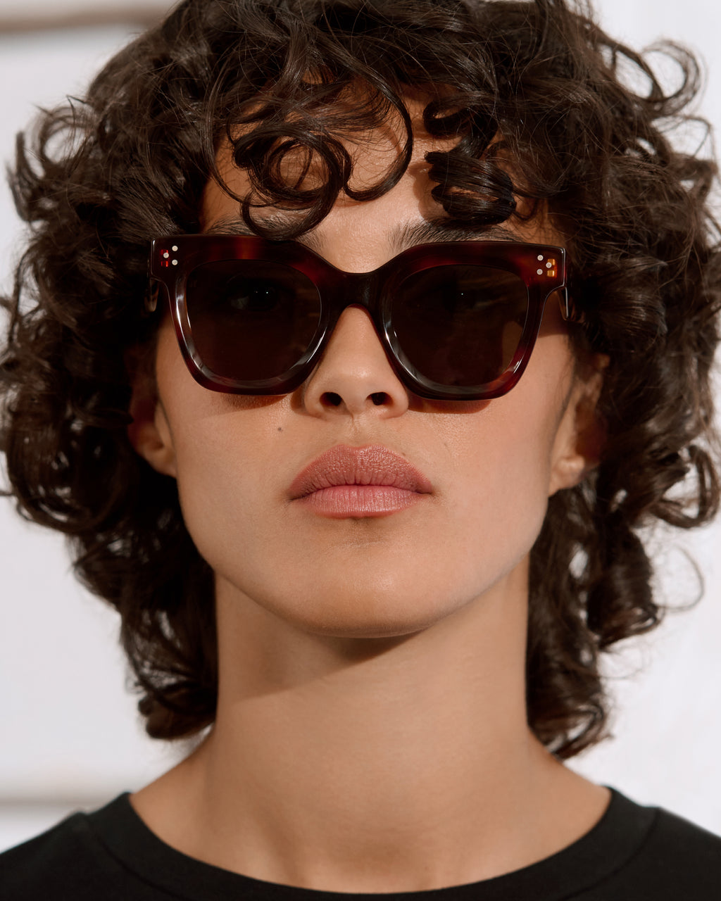 The Capri Schmetterling Damen-Sonnenbrillen in Dark Tortoise