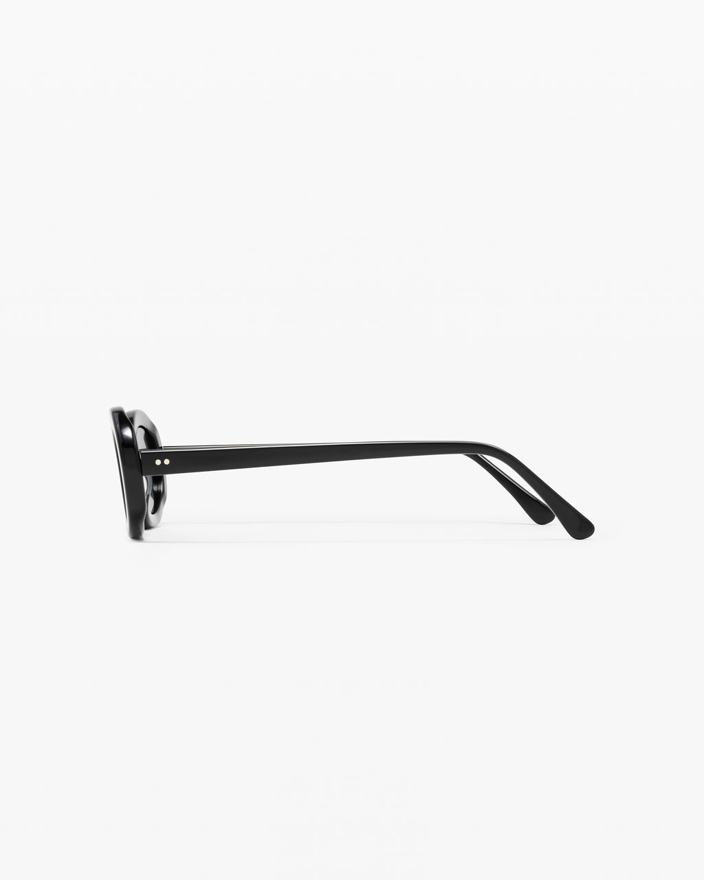 The Coline Oval Women's Sunglasses in Black