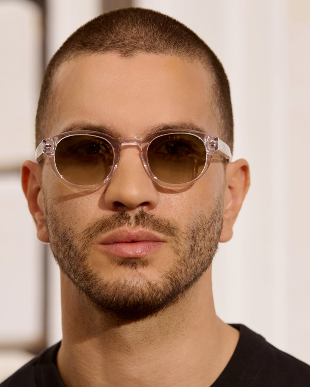 The Azur JF Colors L Round Men's Sunglasses in Transparent
