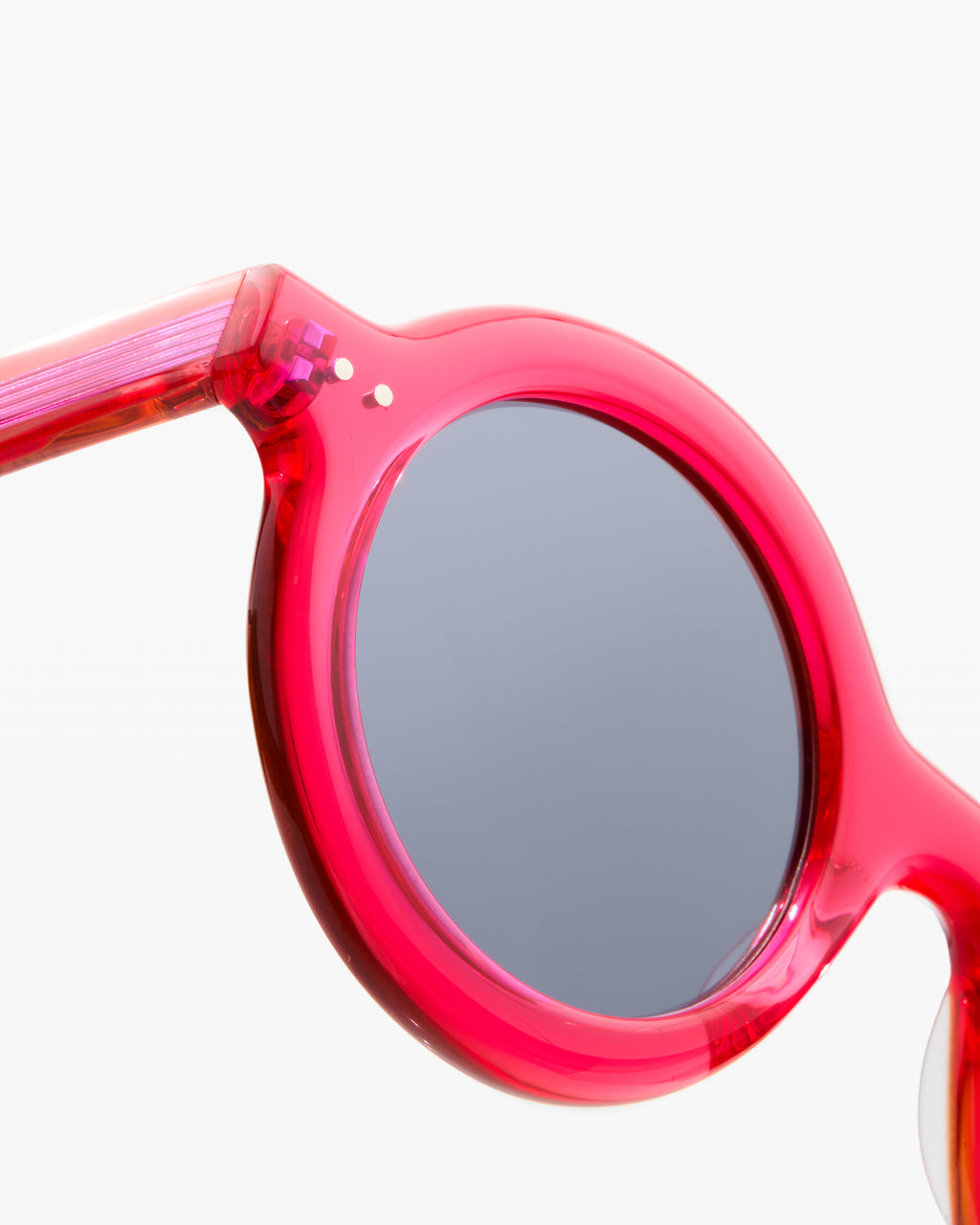 The Spezia Round Women's Sunglasses in Pink