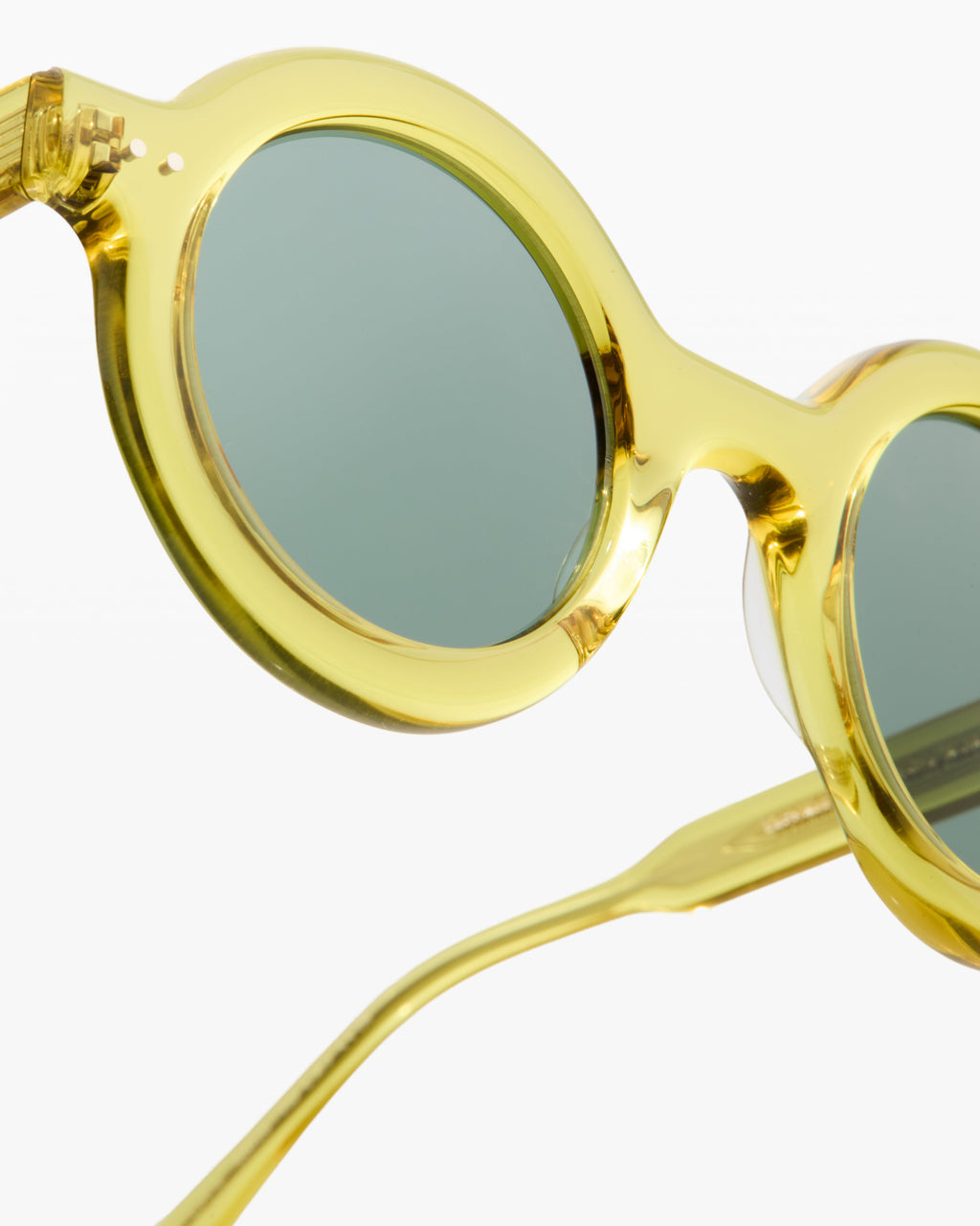 The Spezia Round Women's Sunglasses in Crystal yellow