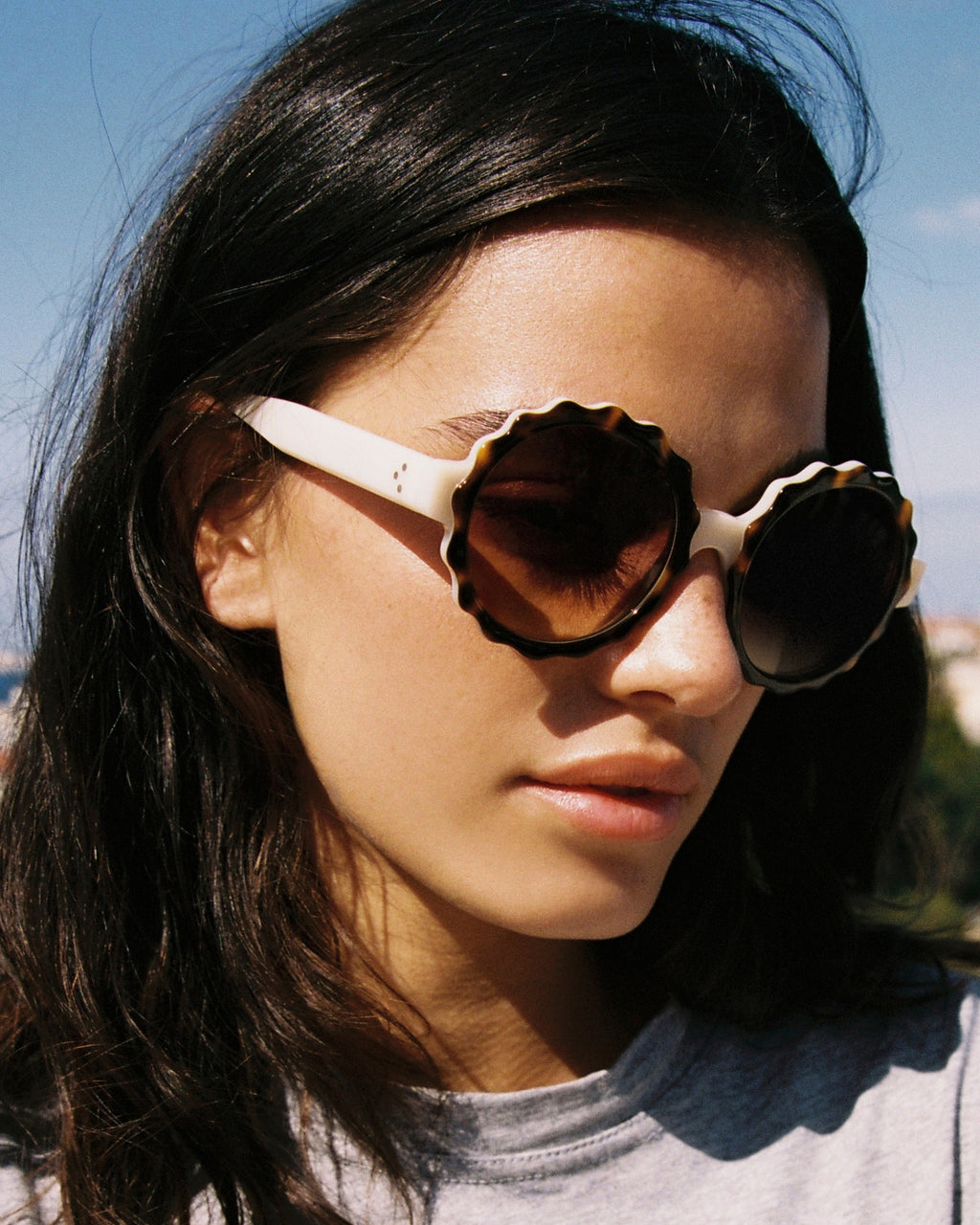 The Lily Rund Damen-Sonnenbrillen in Creme