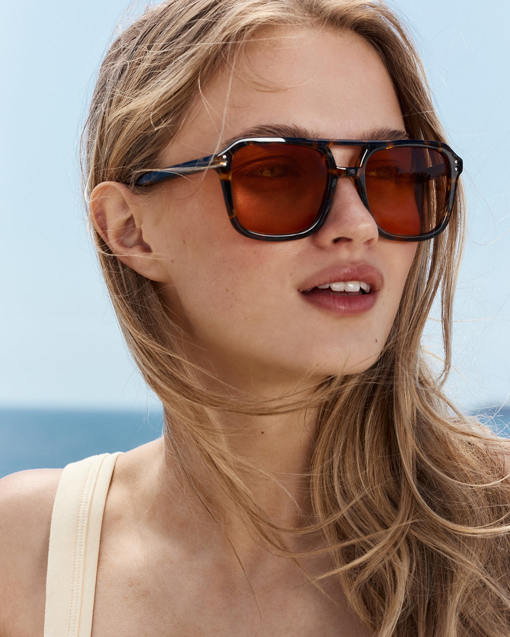 La Elma JF colors Aviateur Lunettes de Soleil pour femme in Ecaille jaune