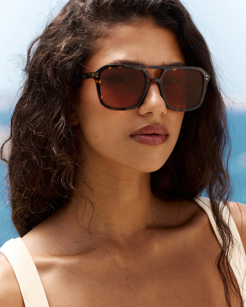 La Elma JF colors Aviateur Lunettes de Soleil pour femme in Ecaille jaune