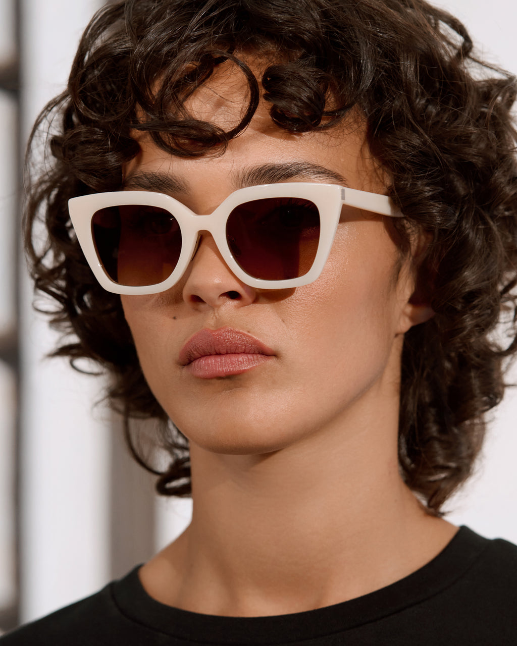 The Wind Schmetterling Damen-Sonnenbrillen in Creme