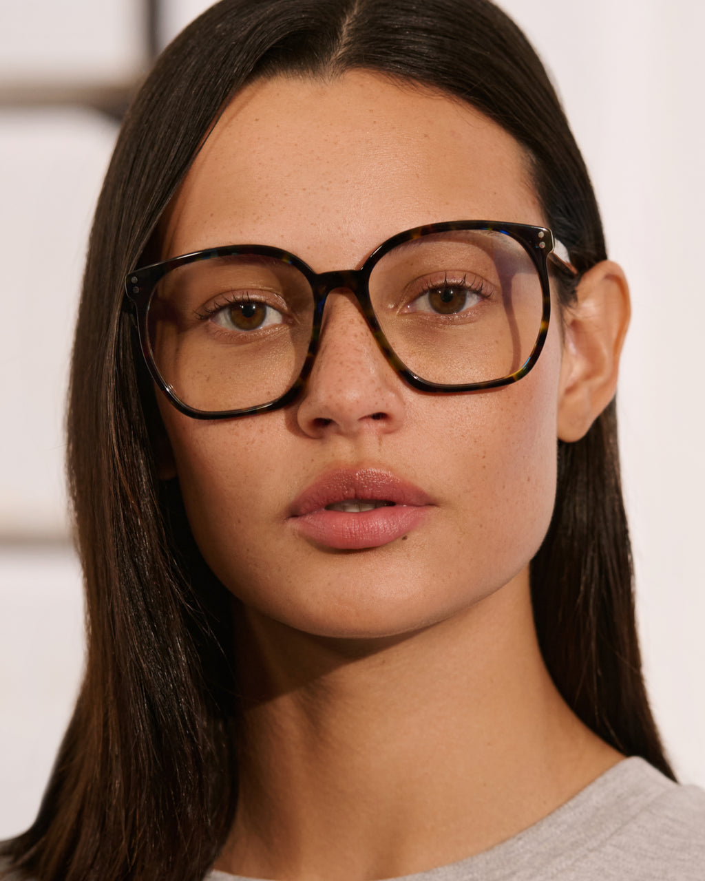 The Neta S Round Women's Eyeglasses in Blue Tortoise