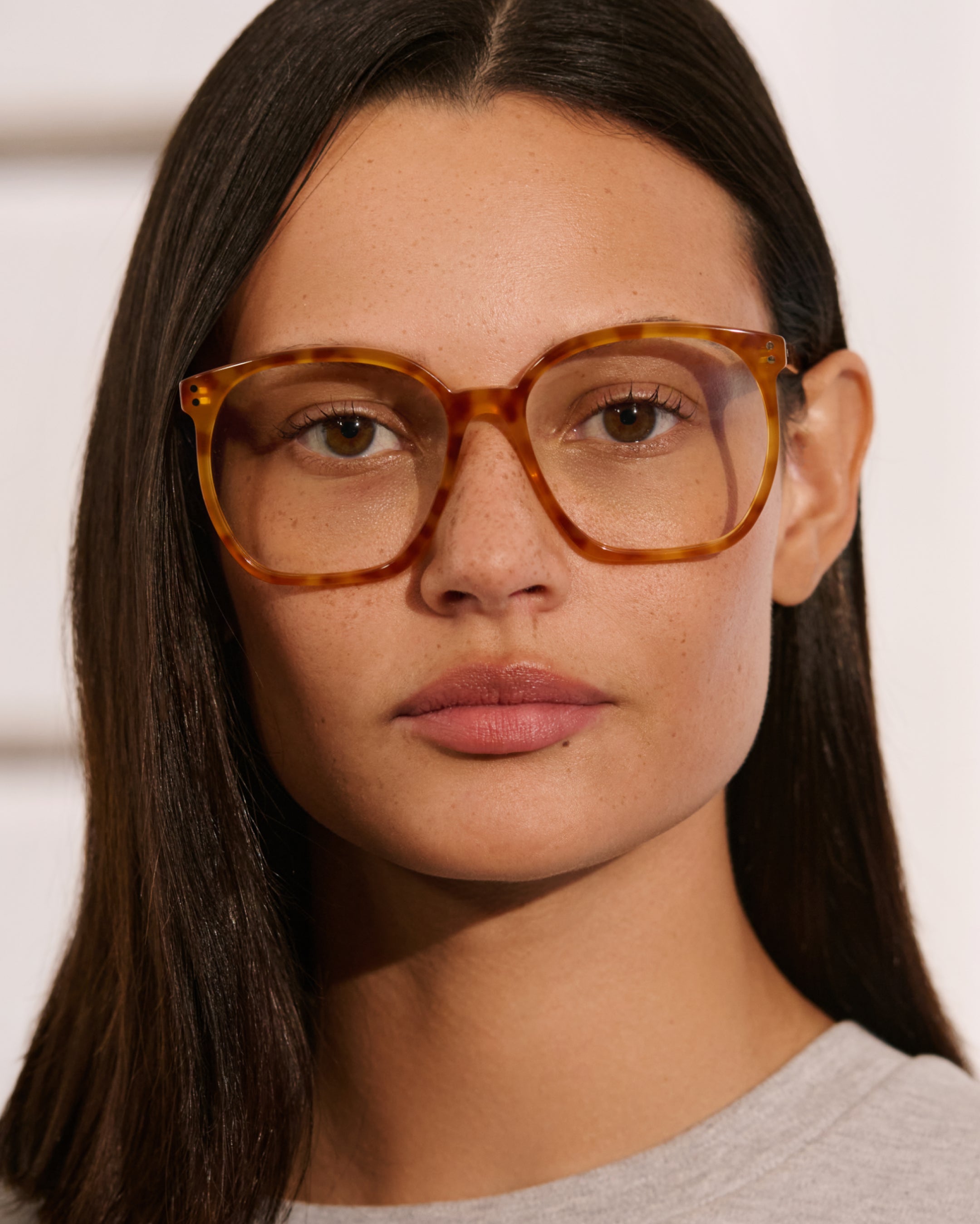 The Neta Round Women's Eyeglasses in Tortoise