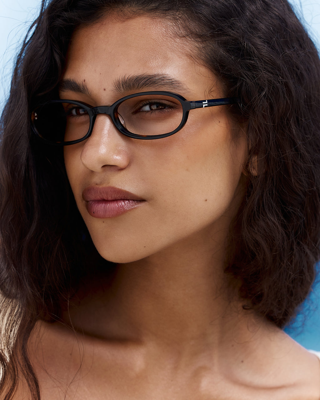 The Emmy Oval Women's Eyeglasses in Black