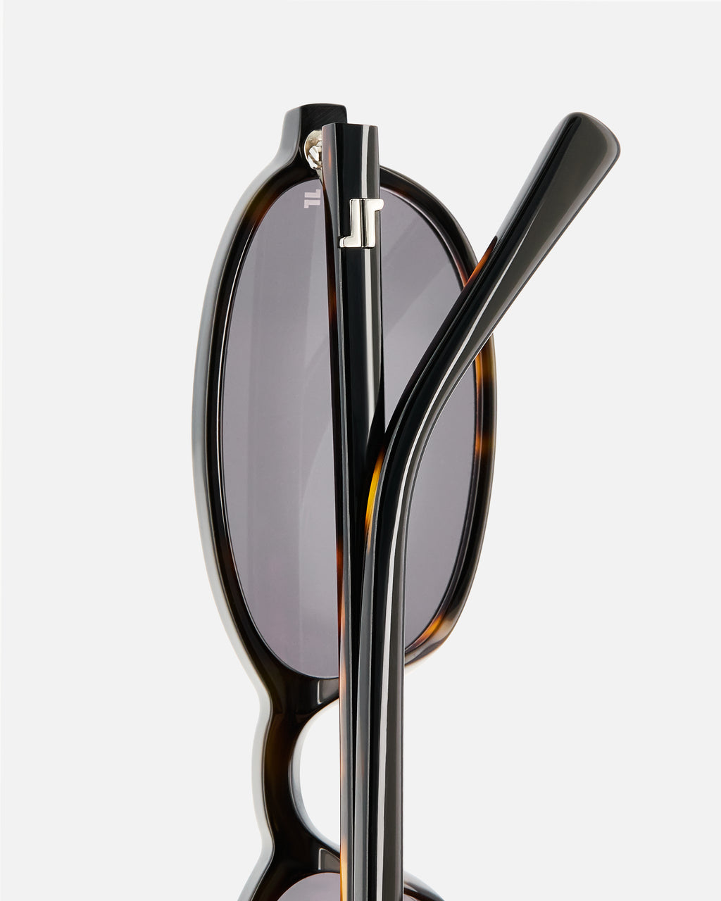 The Emmy Oval Women's Sunglasses in Black