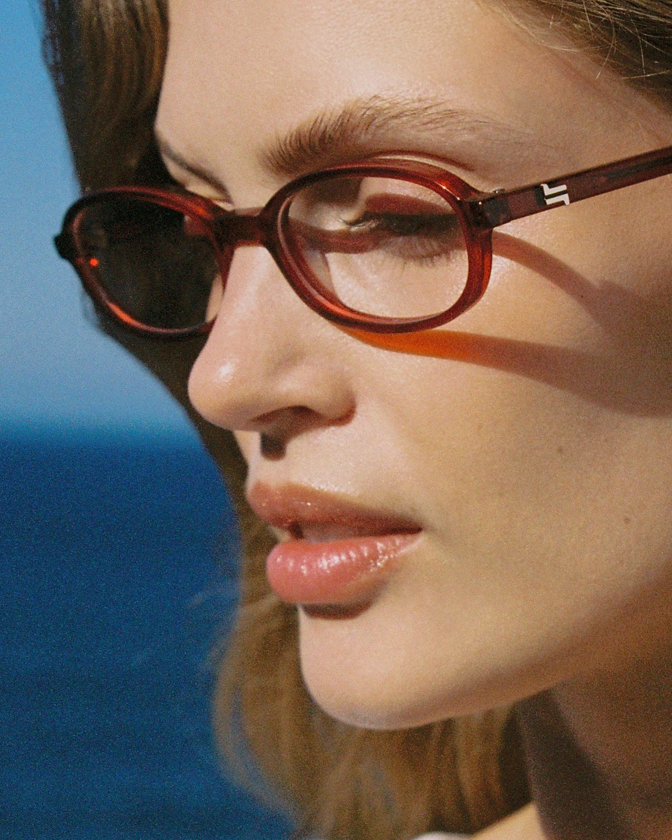 The Emmy Oval Women's Eyeglasses in Burgundy