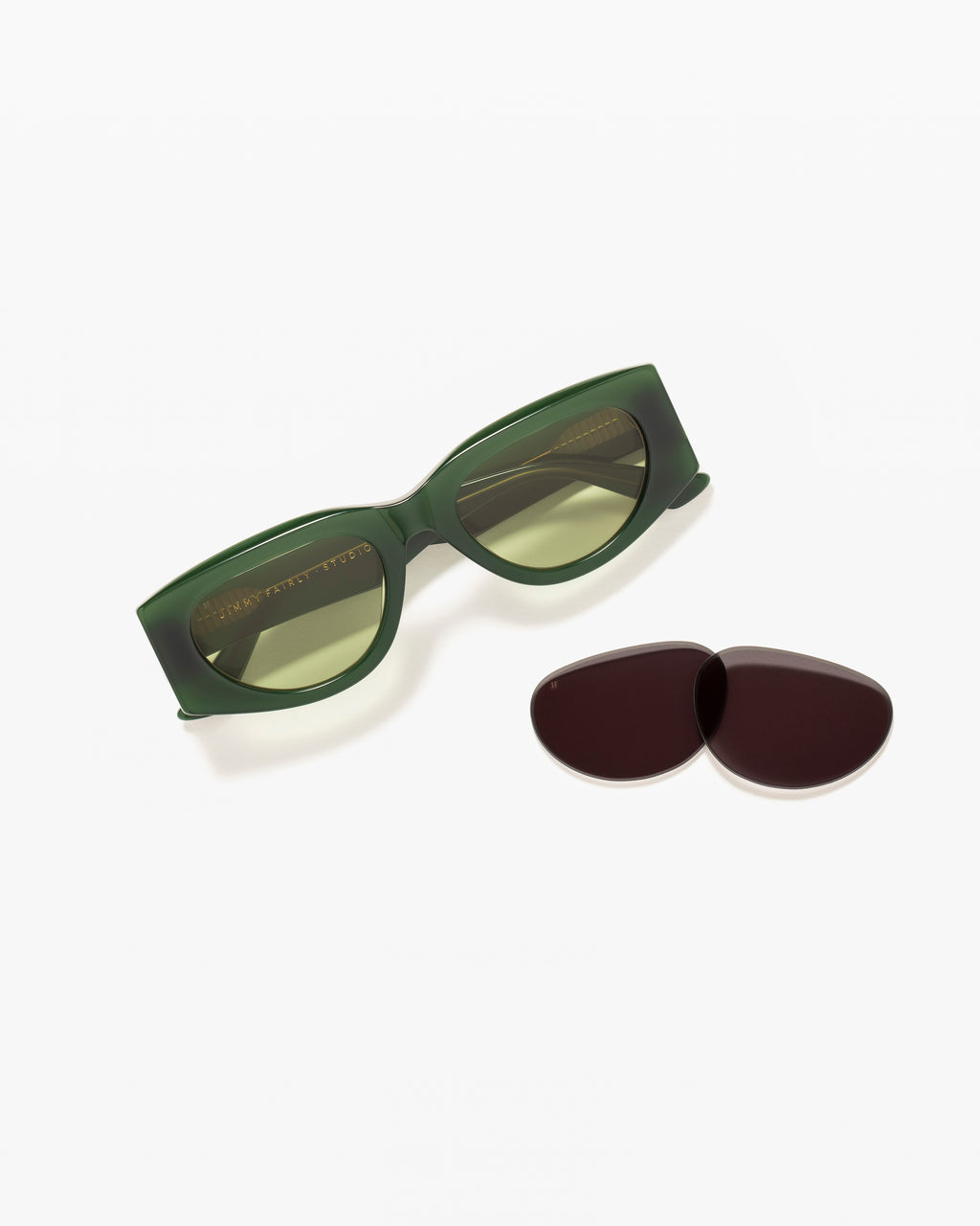 STUDIO.07 Butterfly Women's Sunglasses in Green