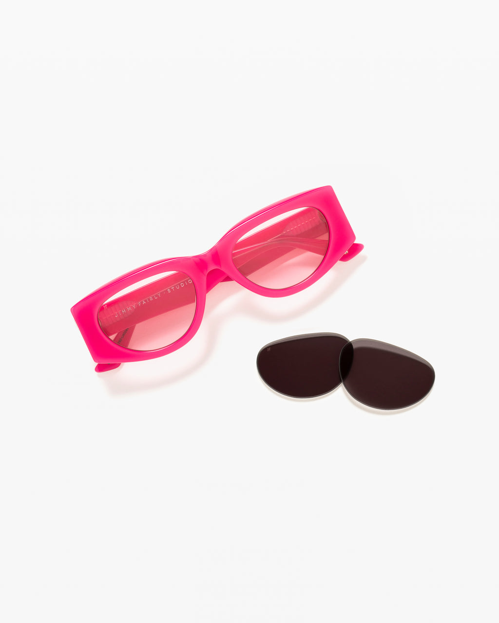 STUDIO.07 Butterfly Women's Sunglasses in Pink
