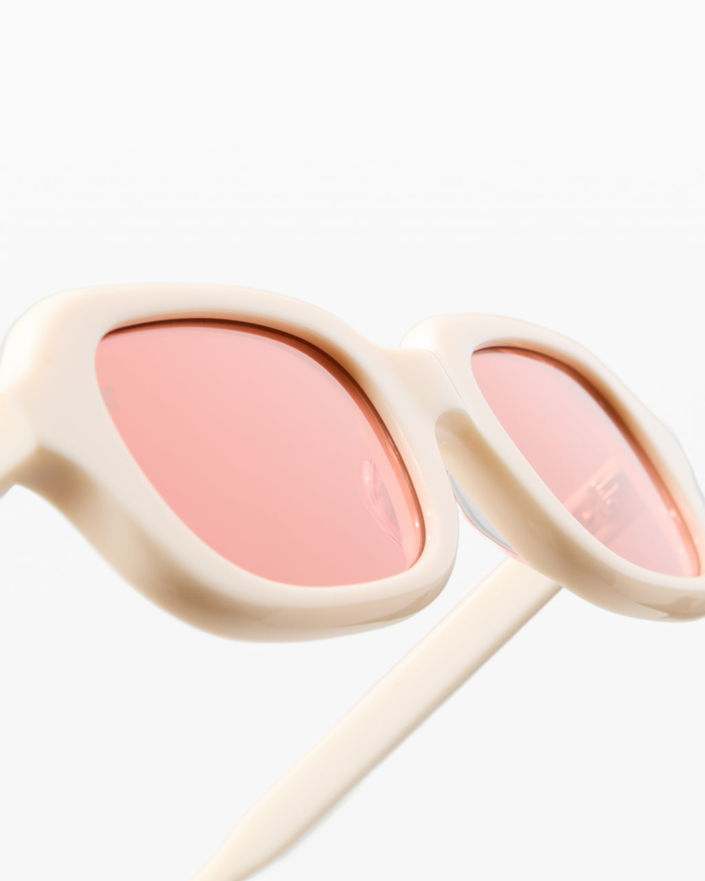 The Ely JF Colors Oval Damen-Sonnenbrillen in Creme