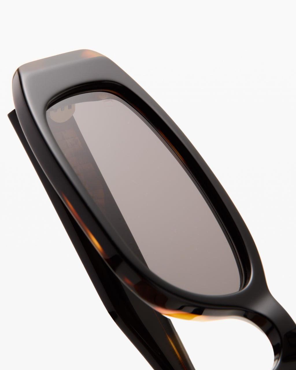 La Indy Rectangulaire Lunettes de Soleil pour femme in Noir