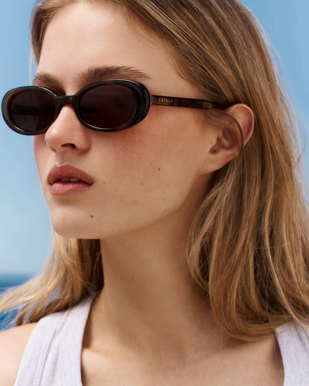 La Janna Ovale Lunettes de Soleil pour femme in Ecaille foncée