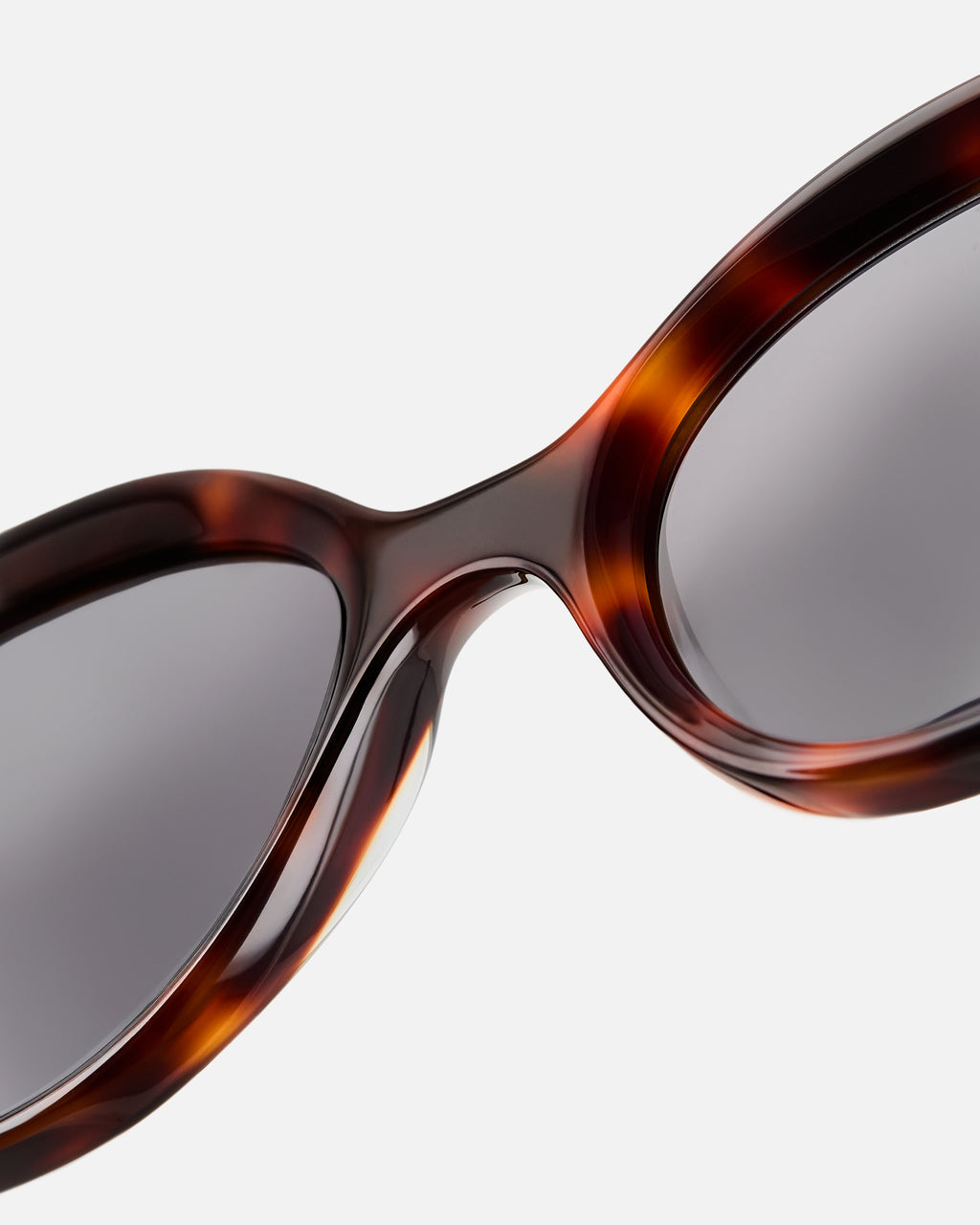 La Amalia Mariposa Gafas de Sol para Mujer in Carey oscuro