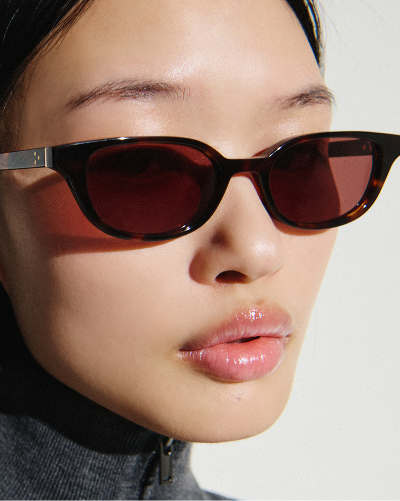 The Pippa Butterfly Women's Sunglasses in Dark Tortoise