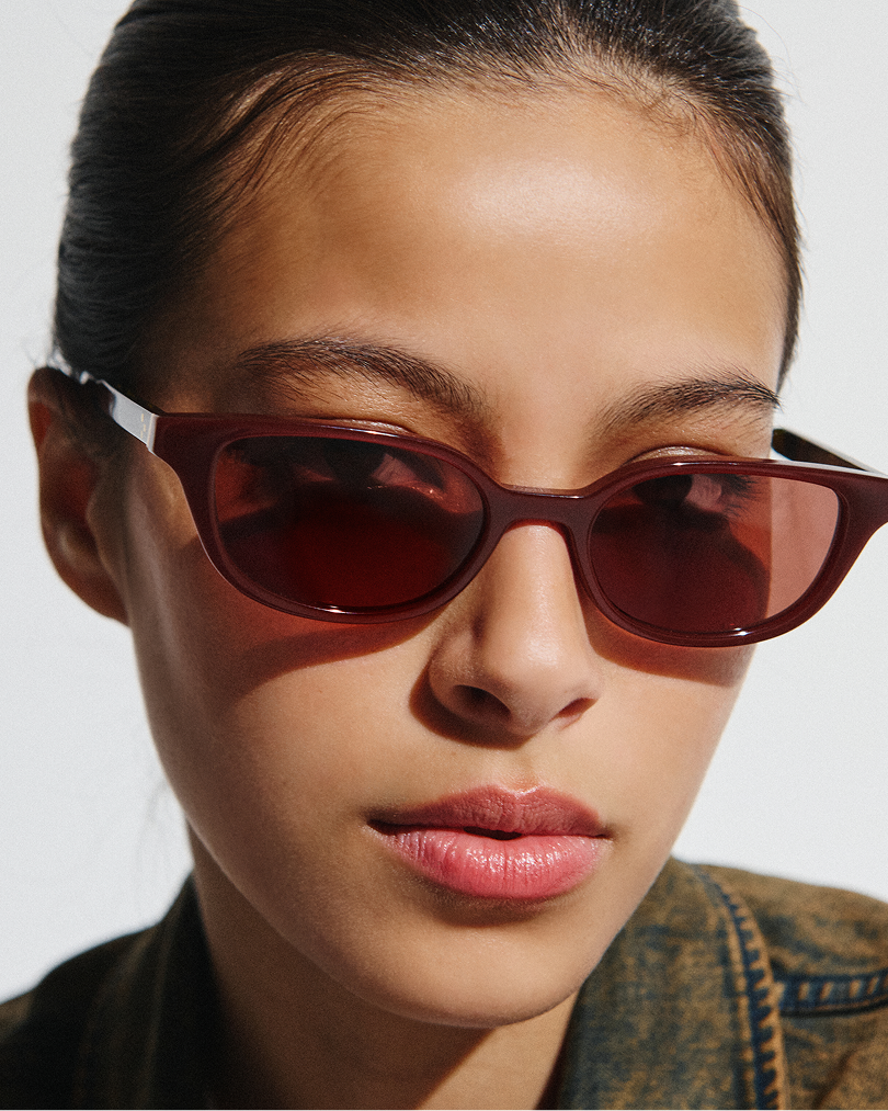 The Pippa Butterfly Women's Sunglasses in Burgundy