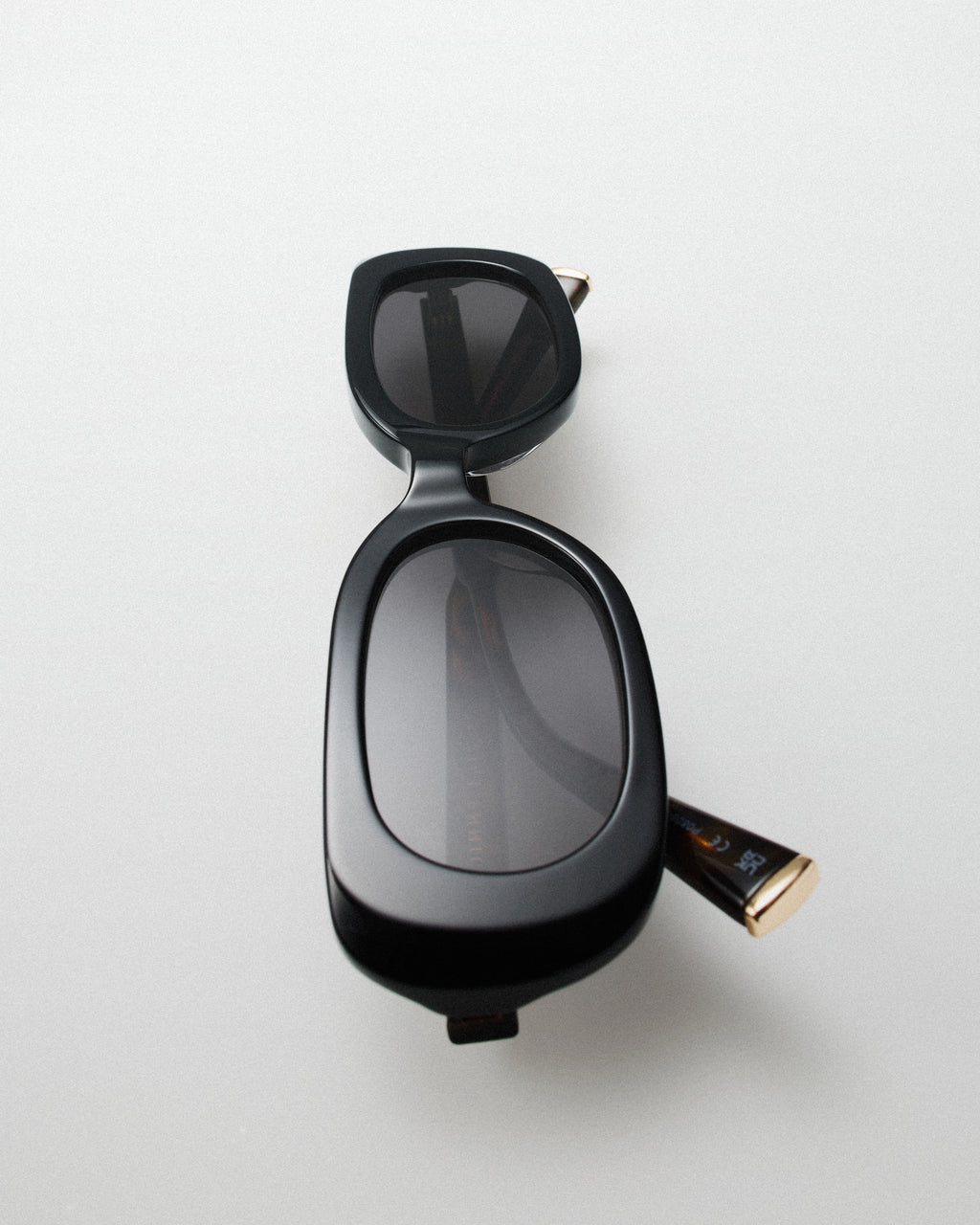 The Yana Rechteckig Damen-Sonnenbrillen in Schwarz