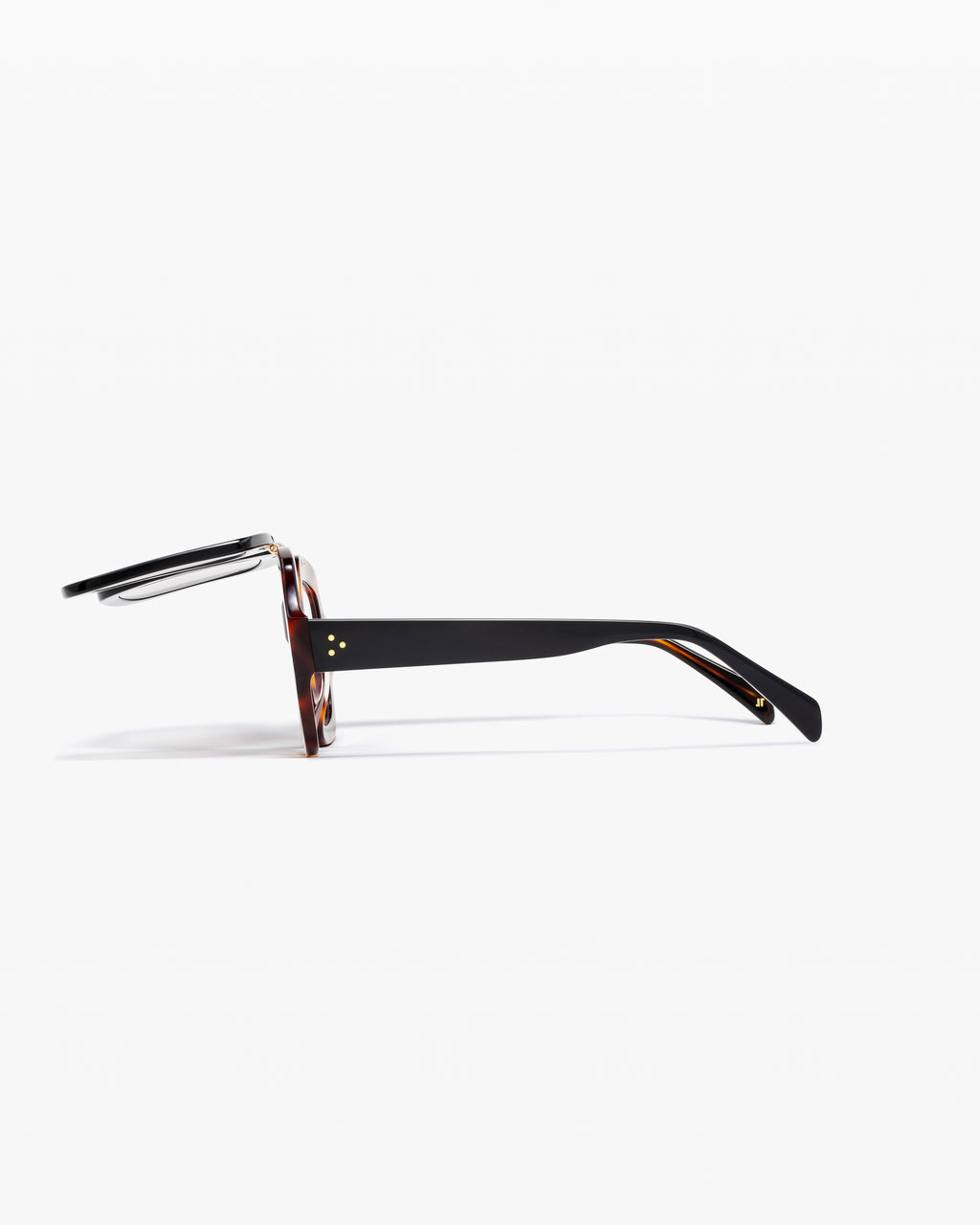 The Gabrielle Square Women's Sunglasses in Black