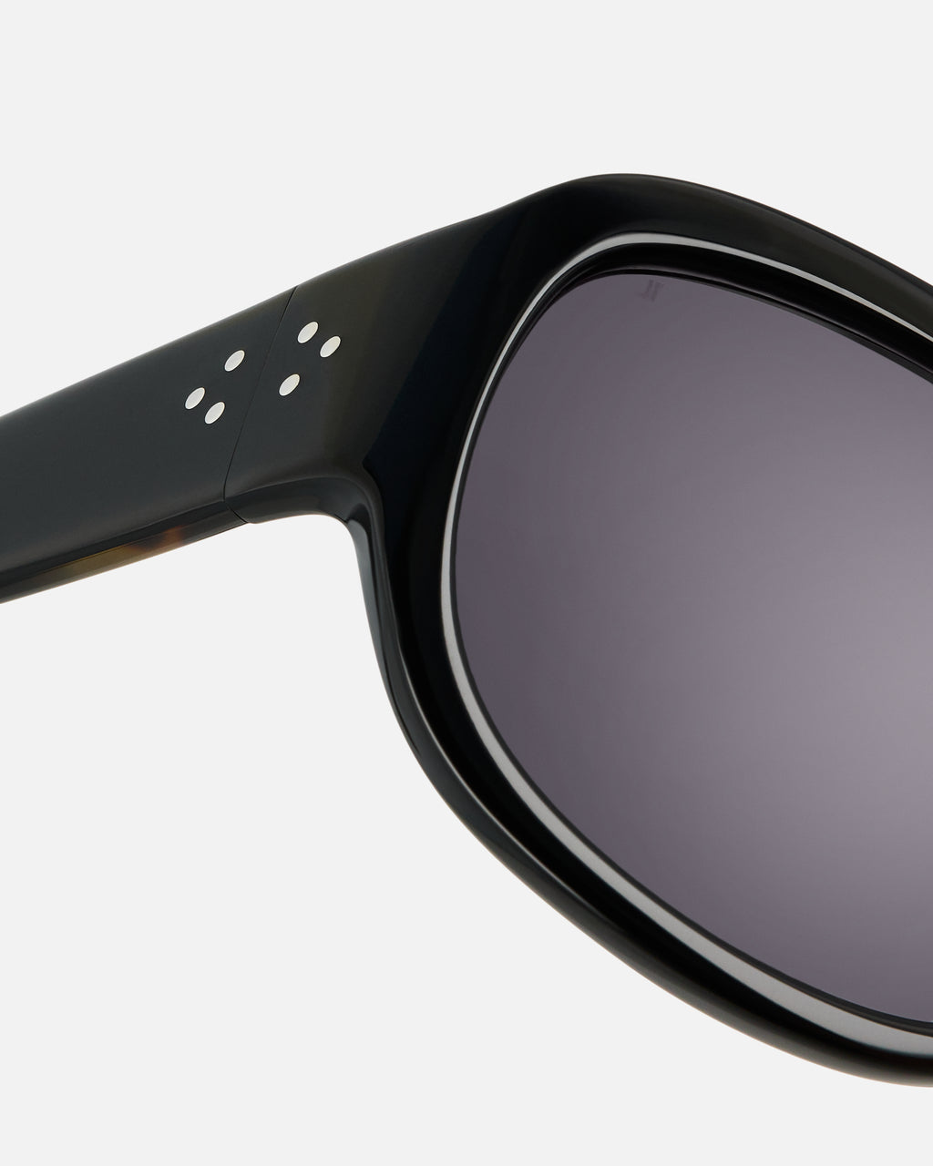 La Aela Aviateur Lunettes de Soleil pour femme in Noir
