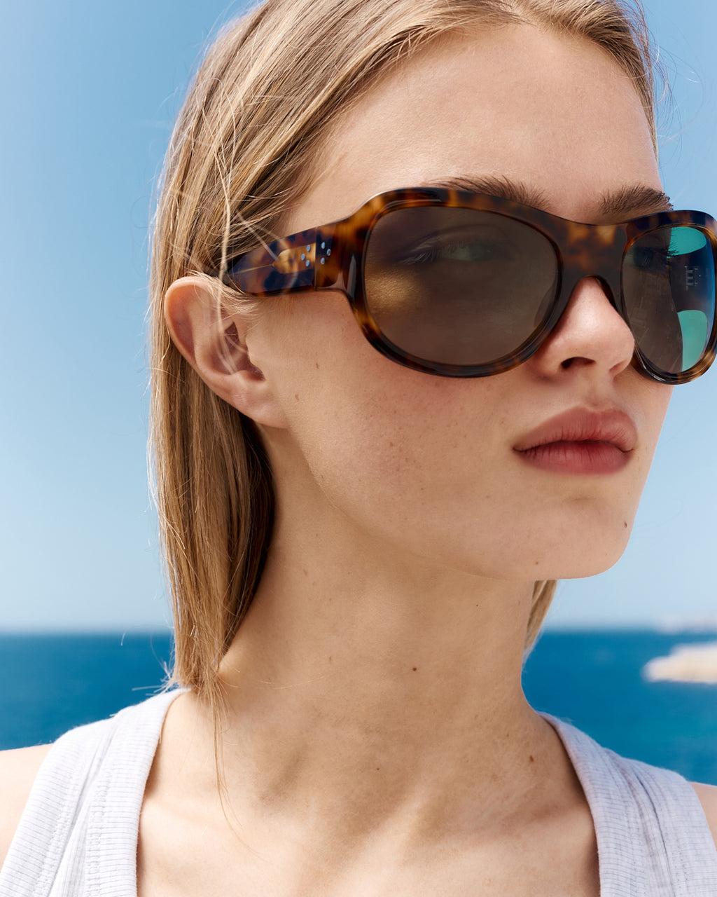 La Aela Aviateur Lunettes de Soleil pour femme in Ecaille foncée