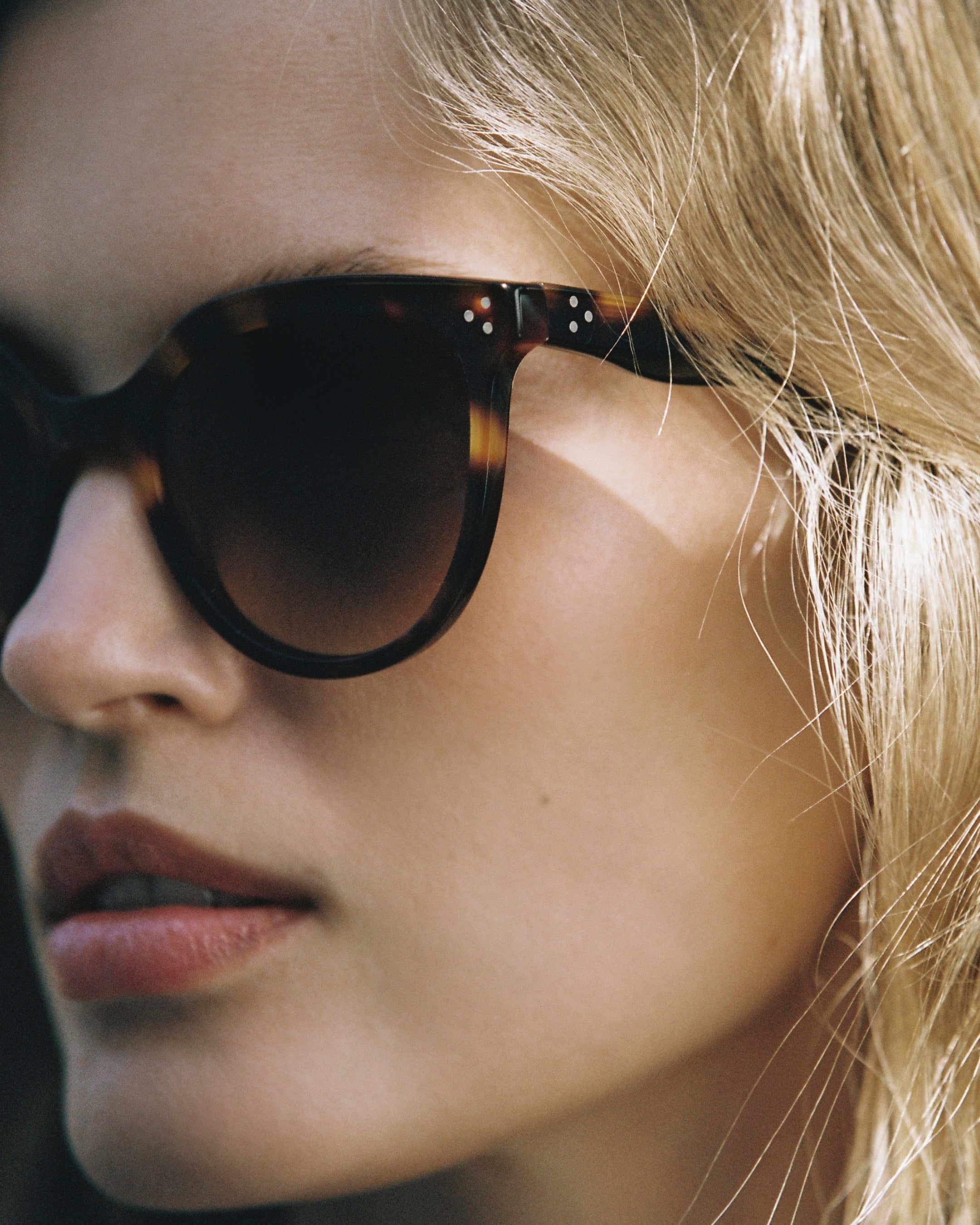 The Yselis Butterfly Women's Sunglasses in Dark Tortoise