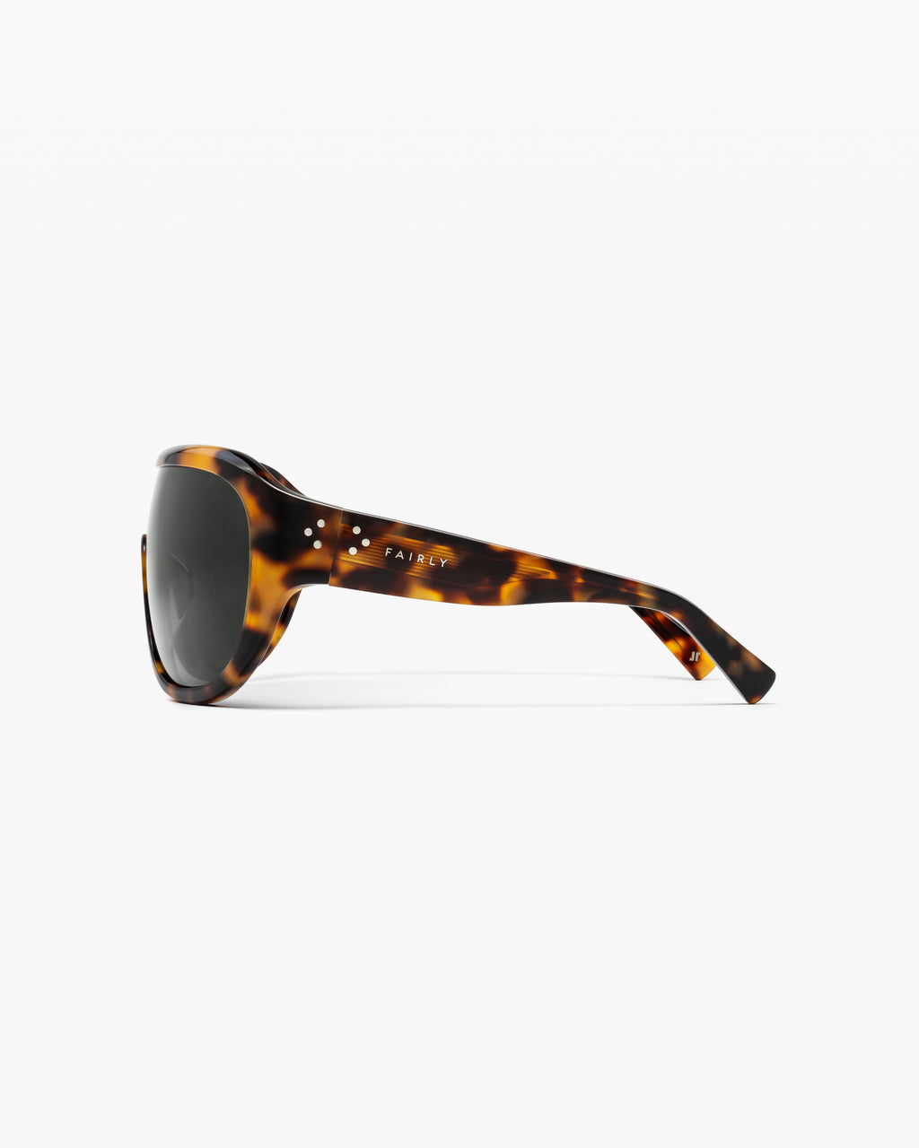 The Luz Aviator Women's Sunglasses in Yellow Tortoise
