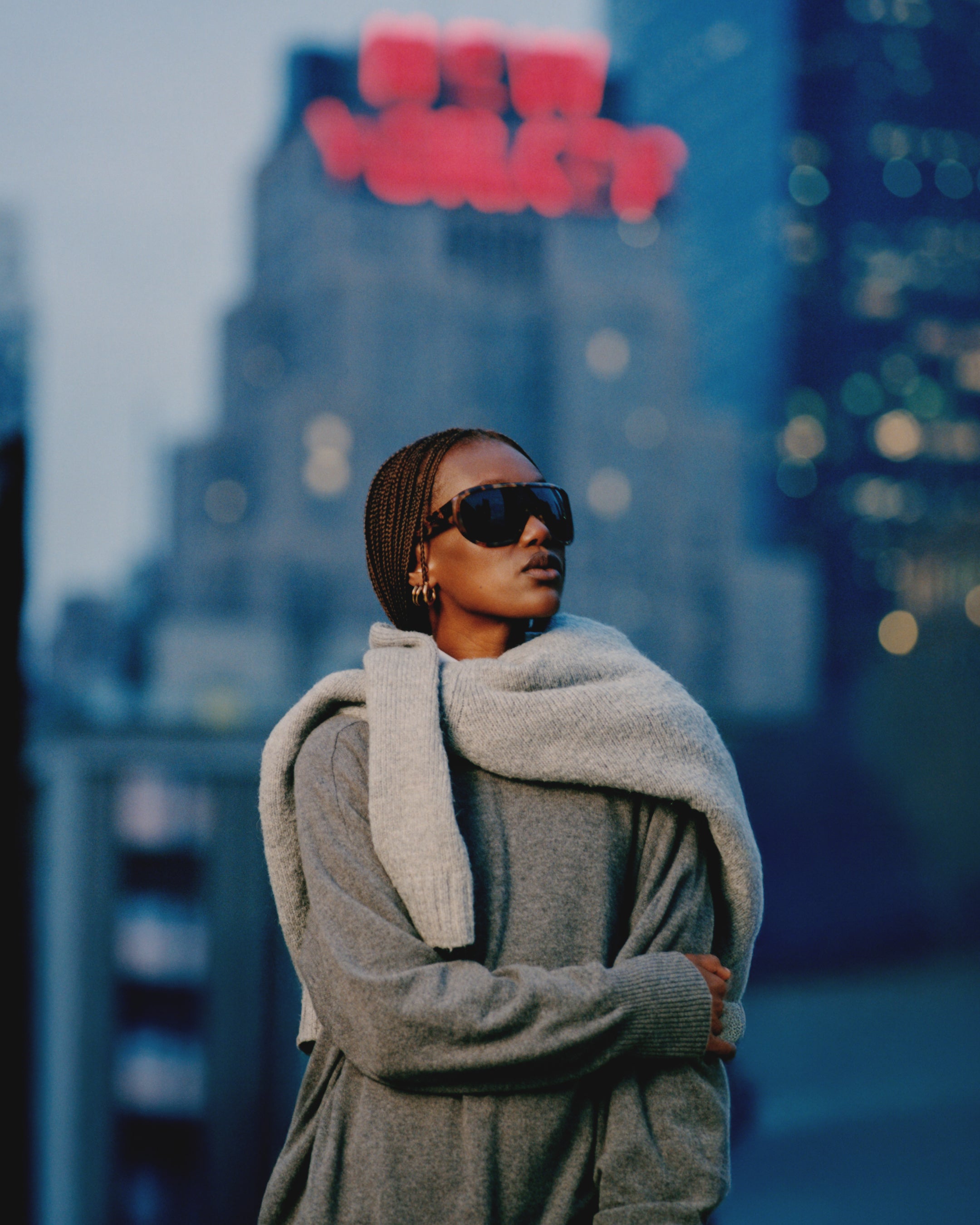 The Luz Aviator Women's Sunglasses in Dark Tortoise