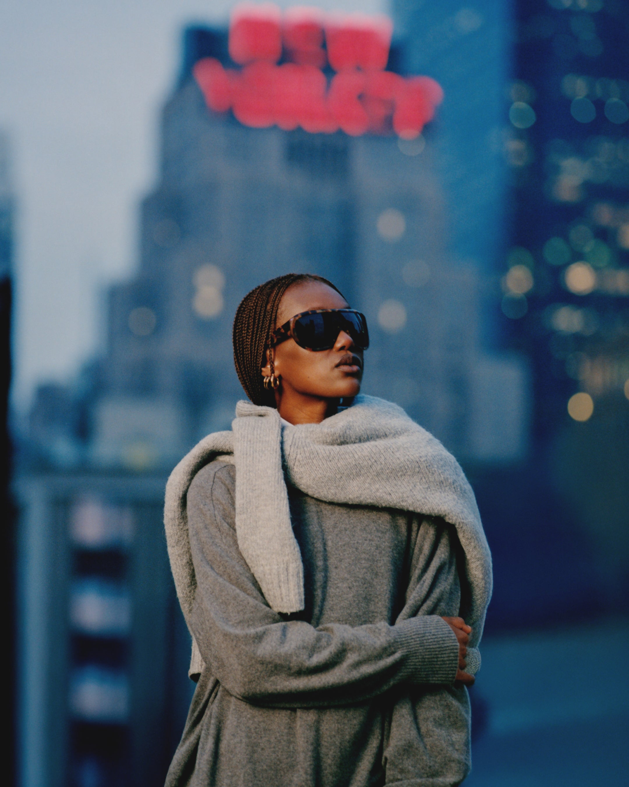 The Luz Aviator Women's Sunglasses in Yellow Tortoise