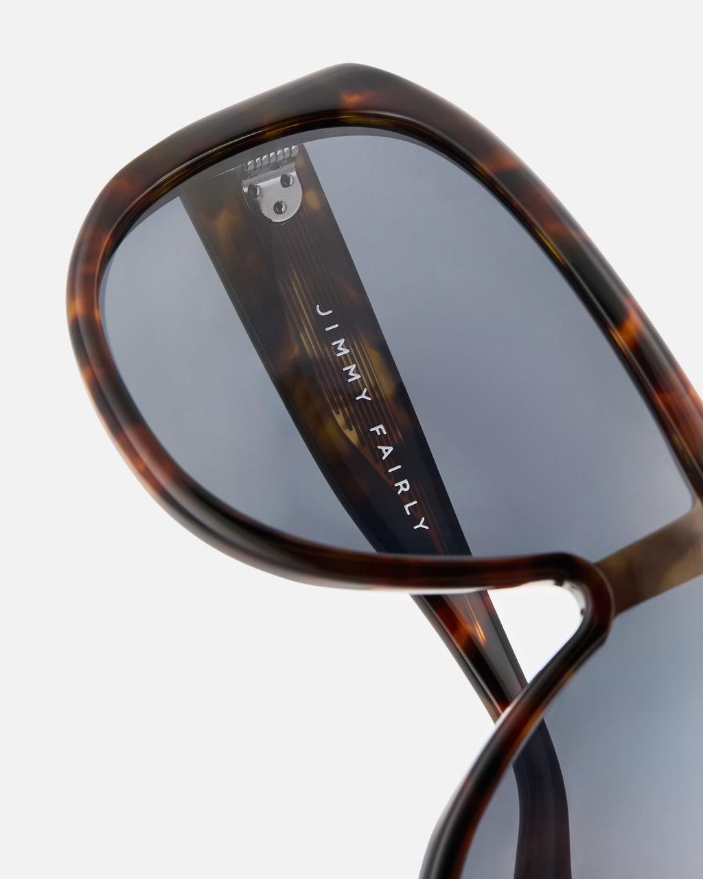 The Luz Aviator Women's Sunglasses in Dark Tortoise